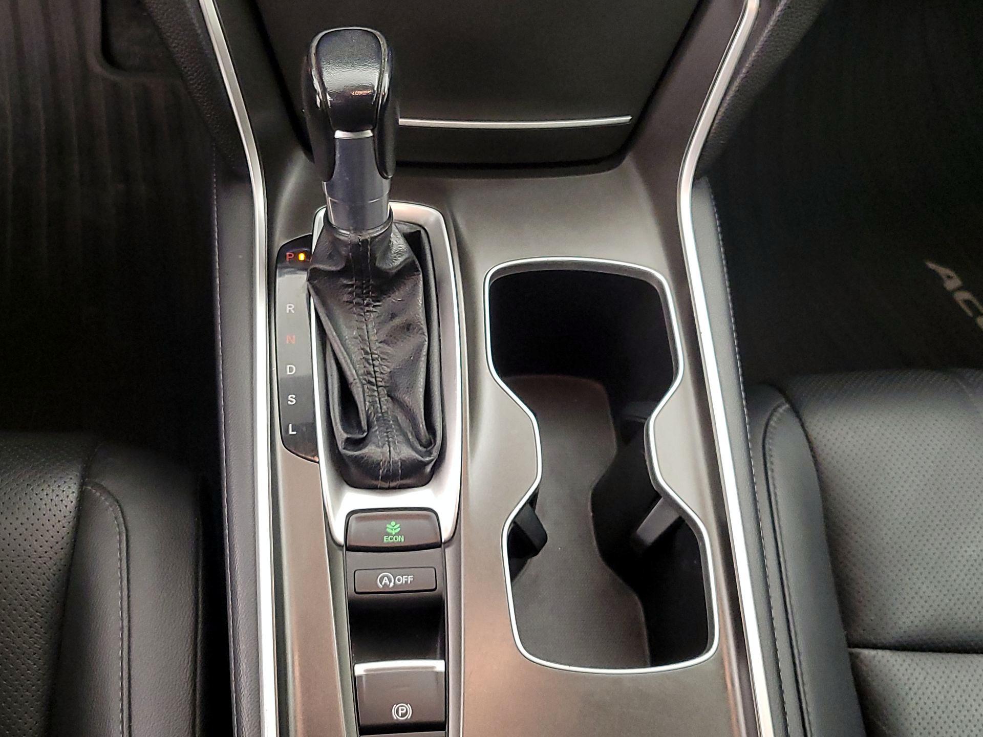 Thumbnail: 2022 Honda Accord - 17