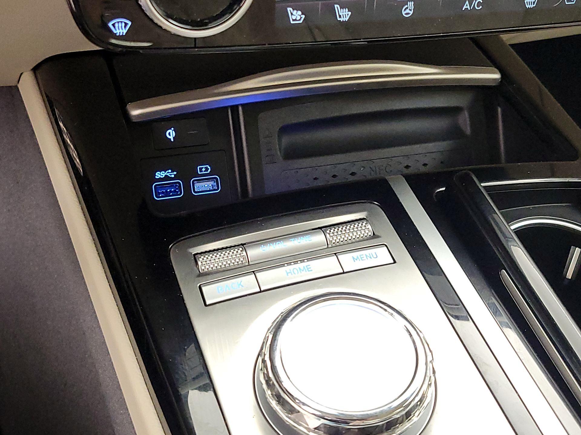 Thumbnail: 2023 Genesis G80 - 19