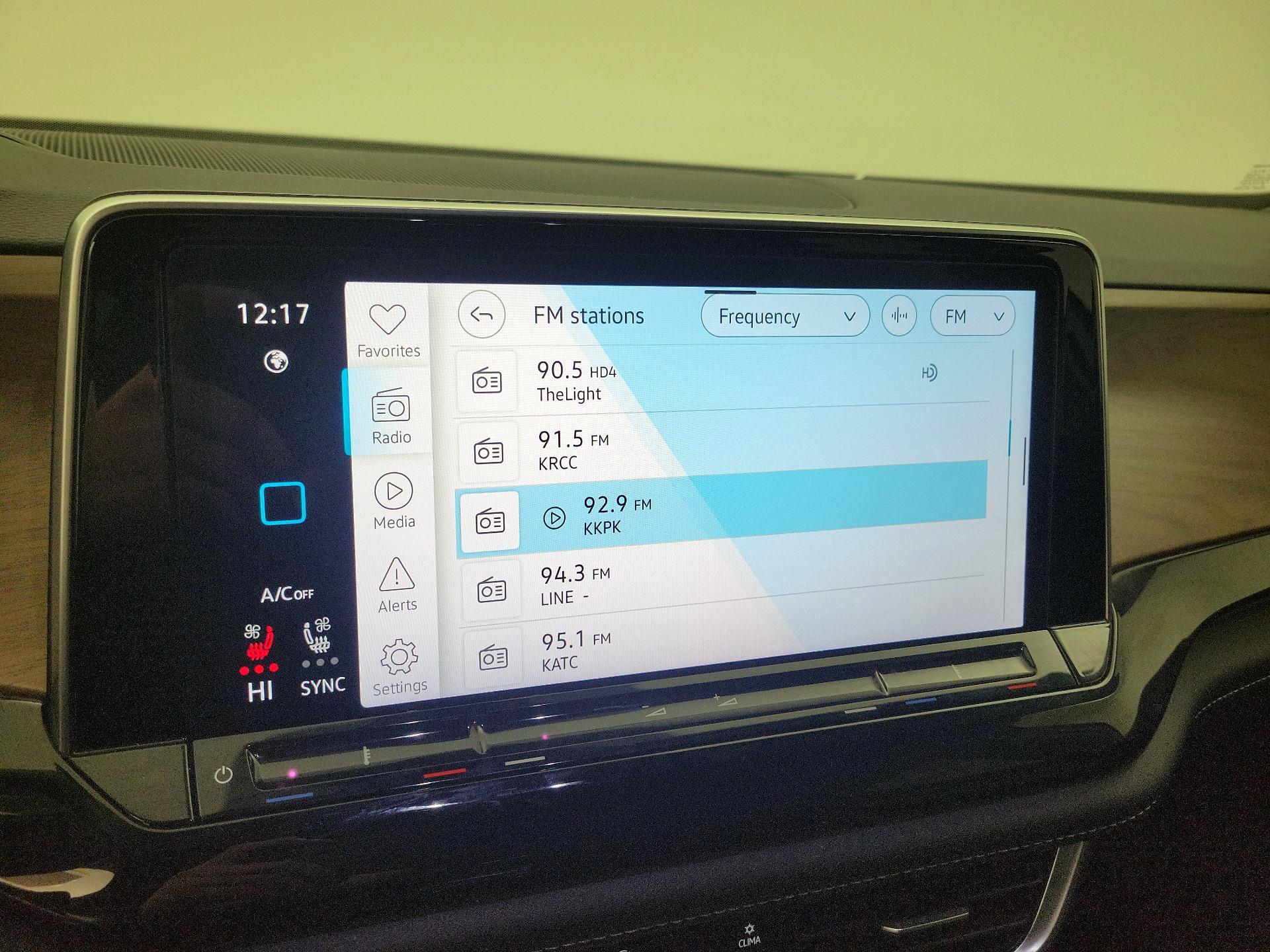 Thumbnail: 2024 Volkswagen Atlas - 15