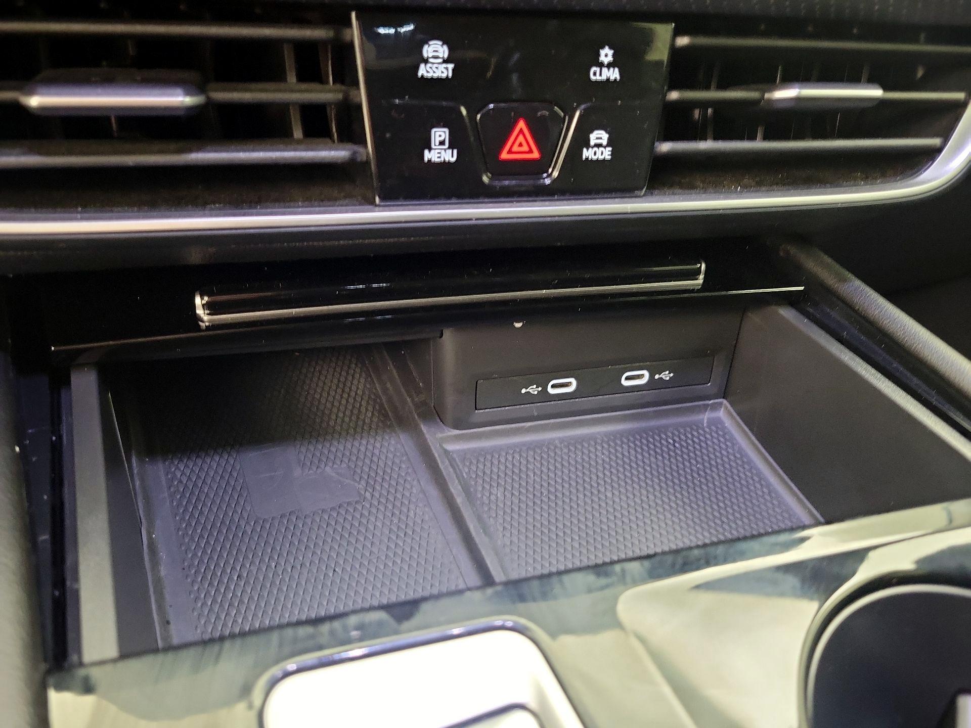 Thumbnail: 2024 Volkswagen Atlas - 18