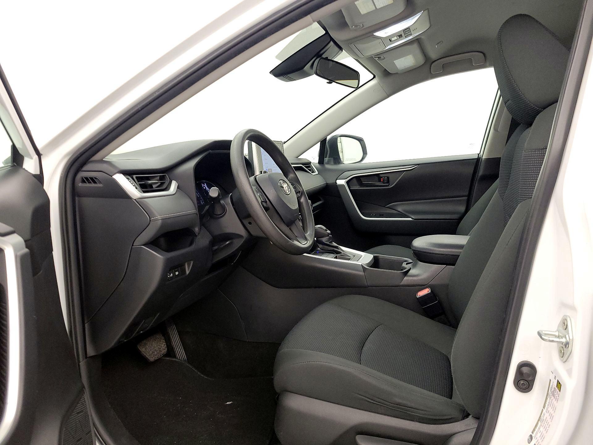 Thumbnail: 2024 Toyota RAV4 - 11