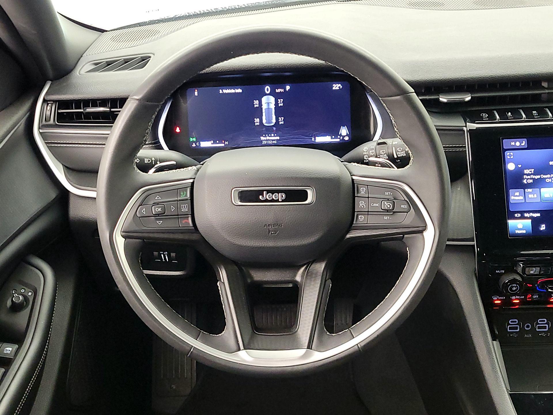 Thumbnail: 2024 Jeep Grand Cherokee - 10