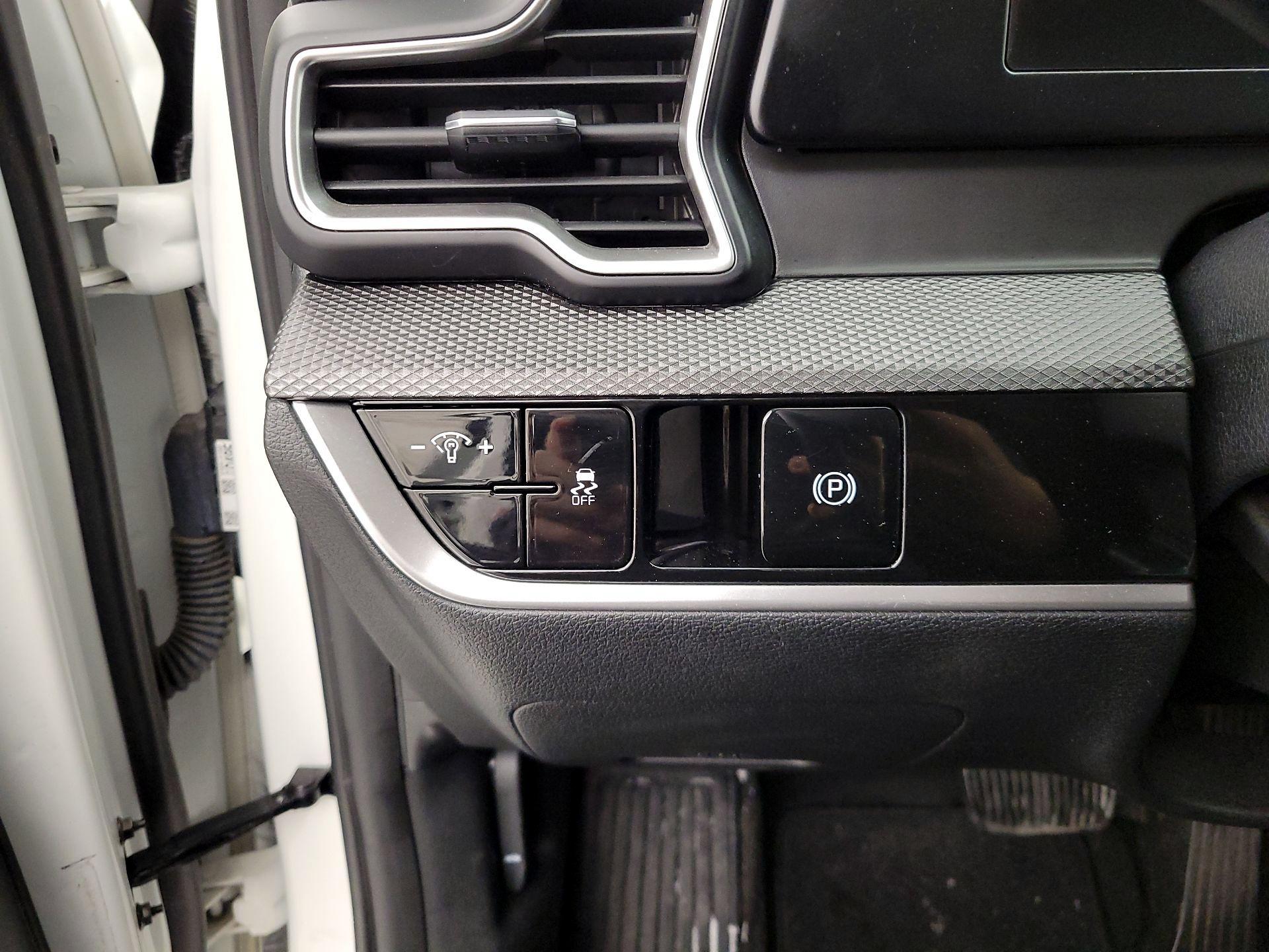 Thumbnail: 2024 Kia Sportage - 13