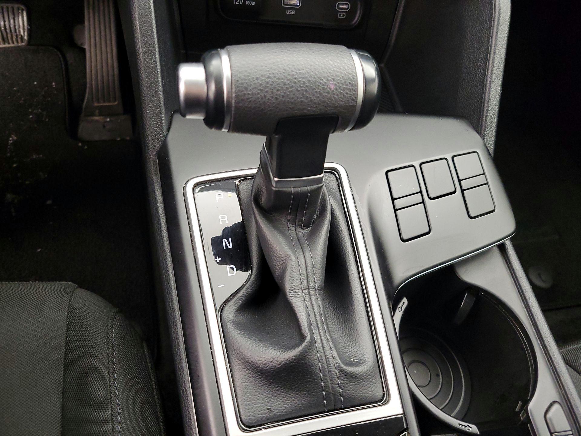 Thumbnail: 2024 Kia Sportage - 17