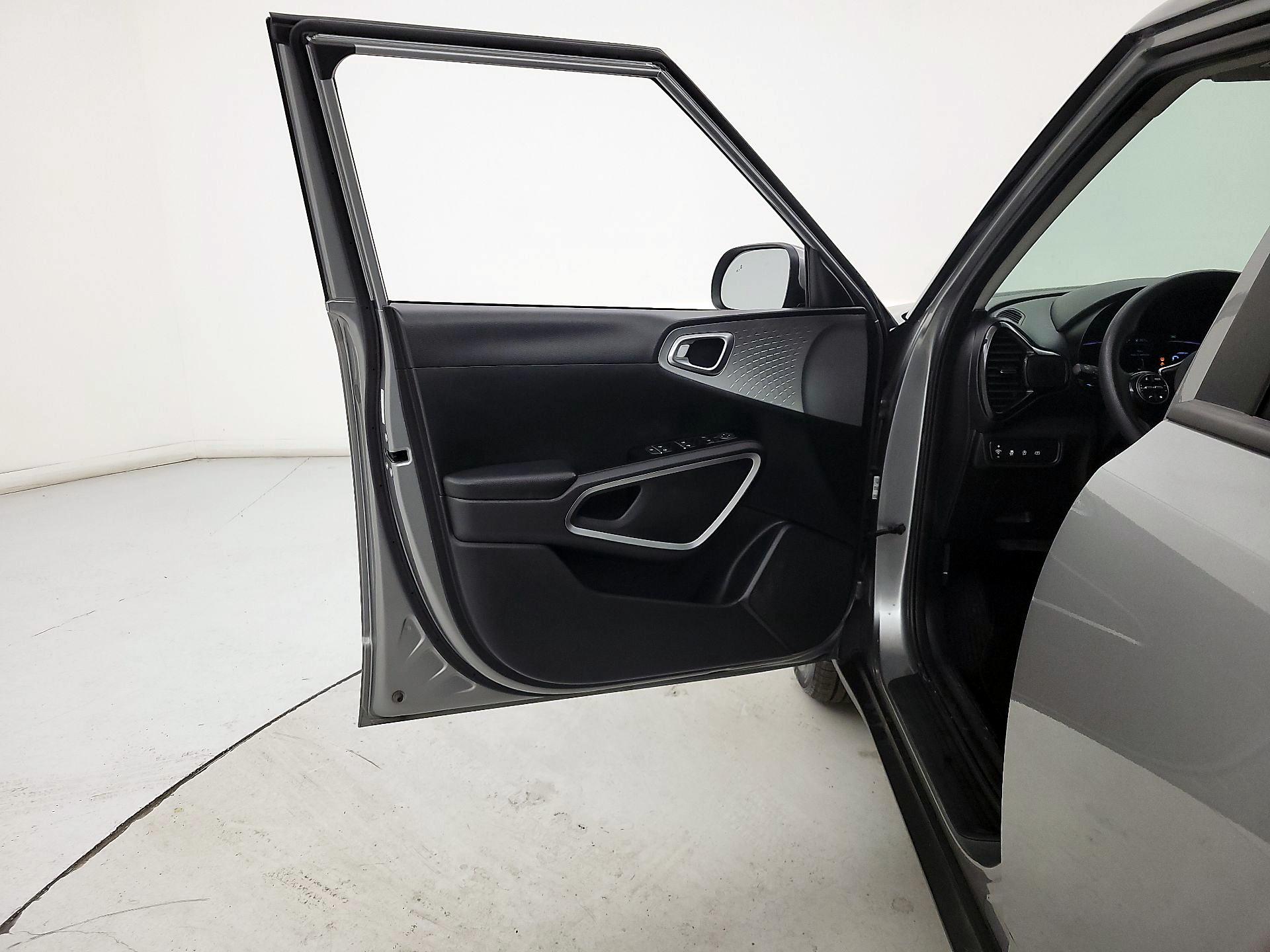 Thumbnail: 2023 Kia Soul - 12