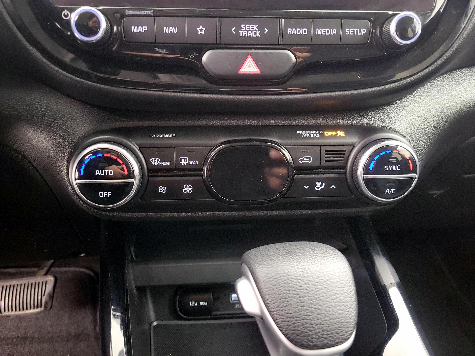 Thumbnail: 2023 Kia Soul - 17