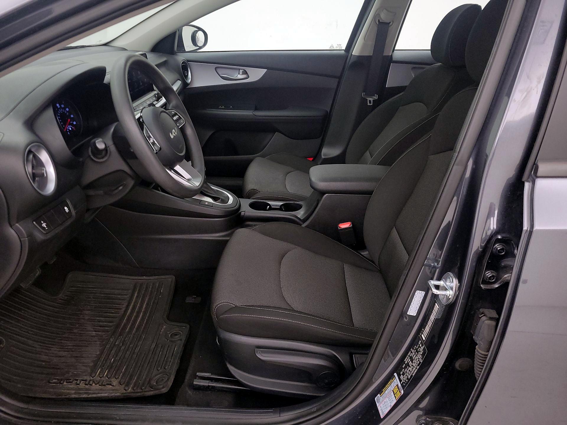 Thumbnail: 2024 Kia Forte - 11