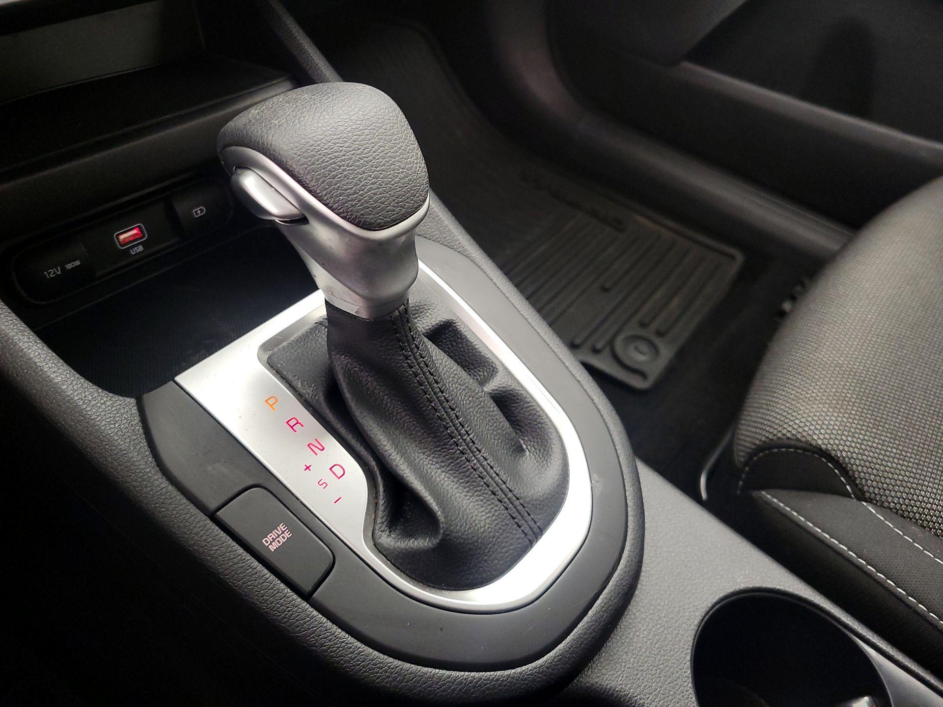 Thumbnail: 2024 Kia Forte - 17