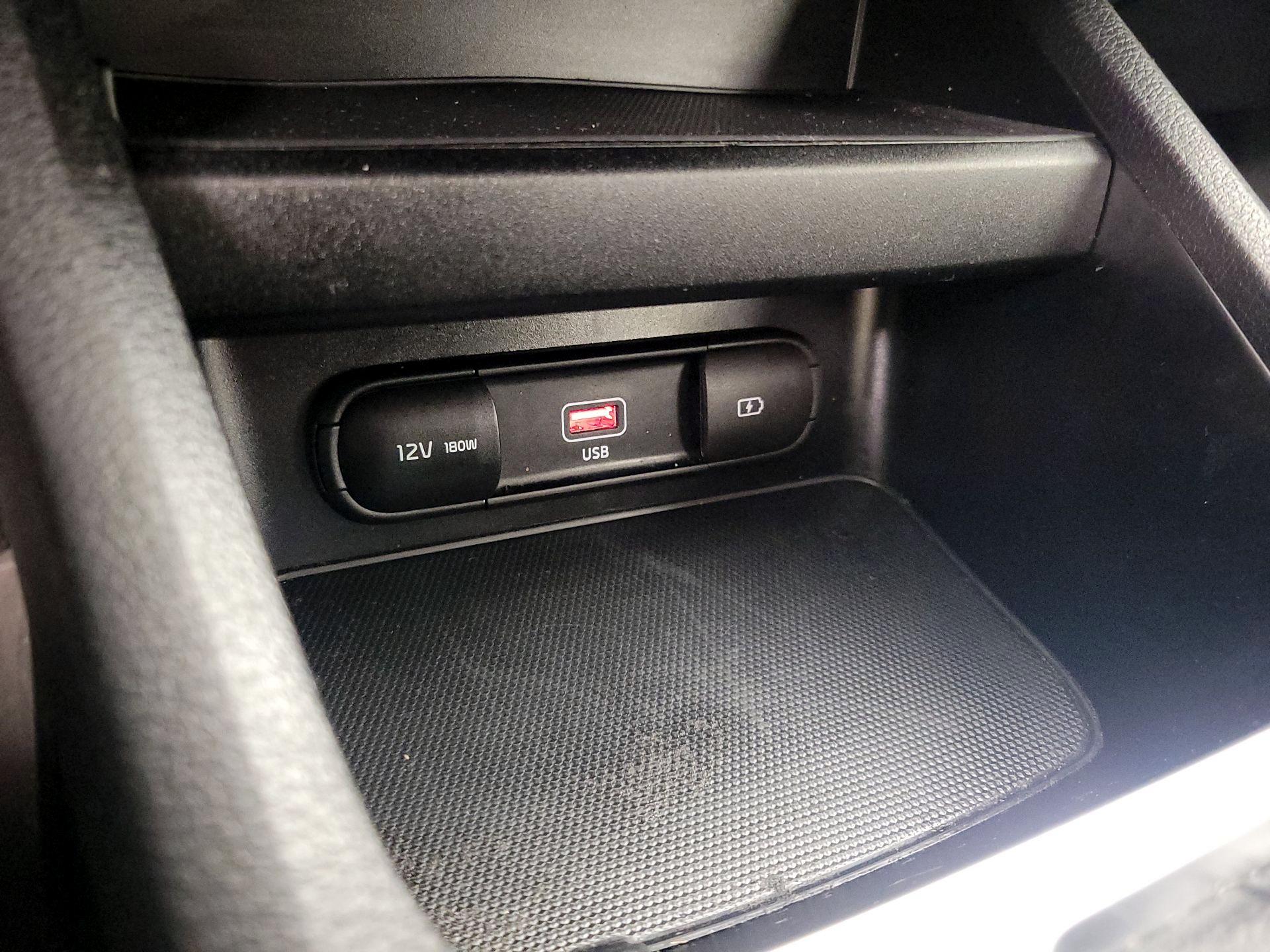 Thumbnail: 2024 Kia Forte - 18