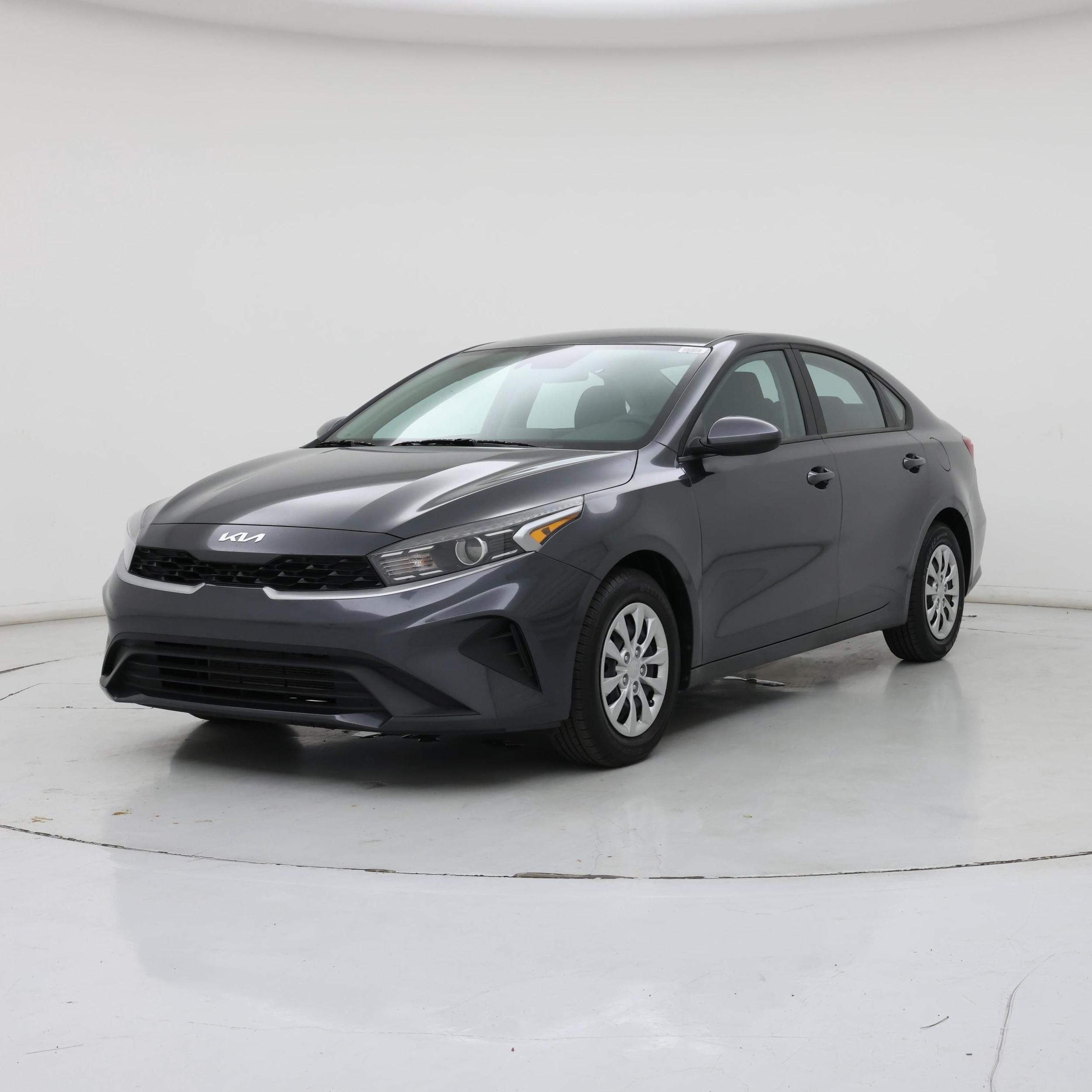 Thumbnail: 2024 Kia Forte - 4