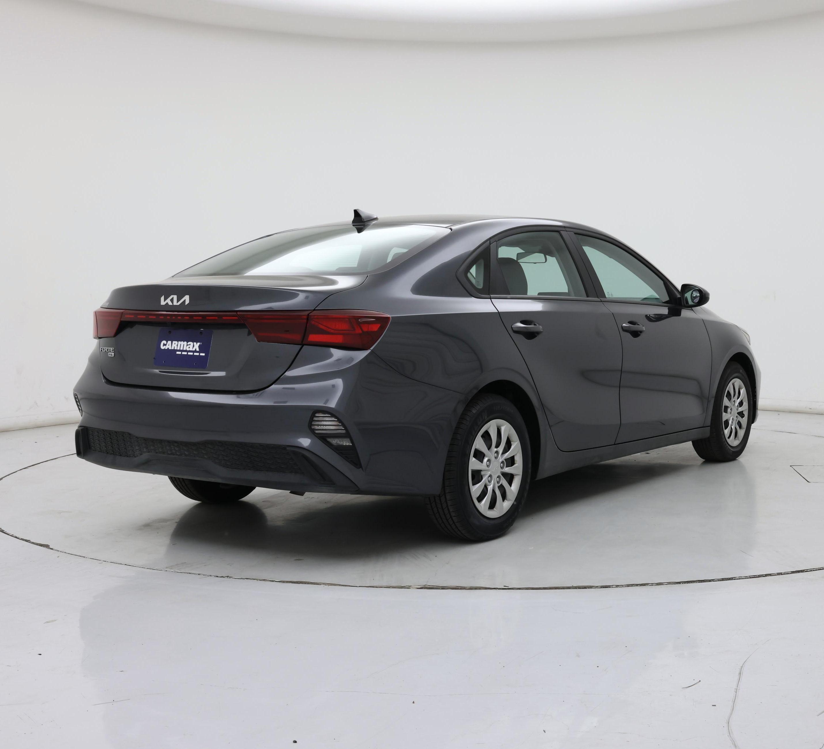 Thumbnail: 2024 Kia Forte - 8