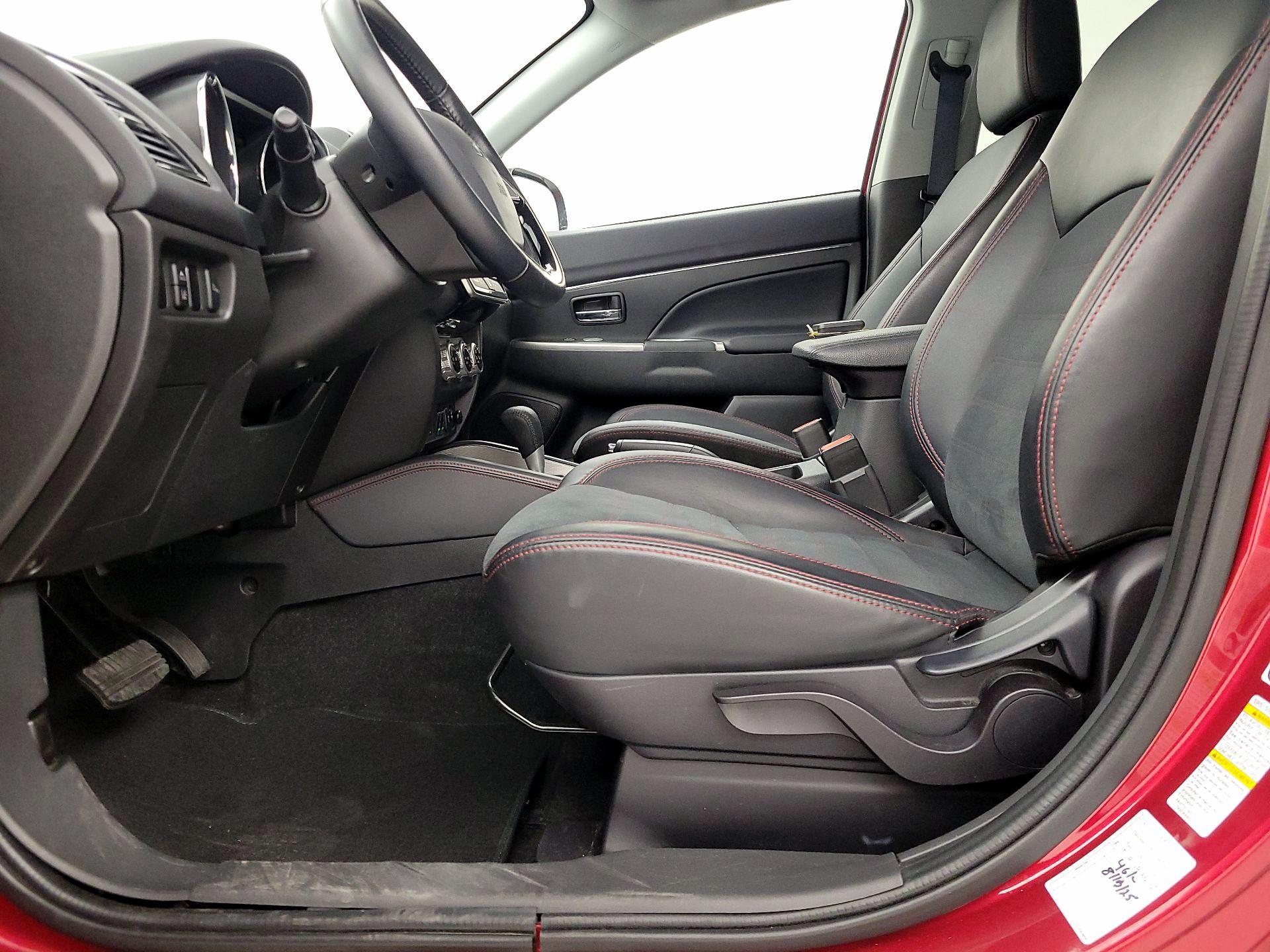 Thumbnail: 2024 Mitsubishi Outlander Sport - 11