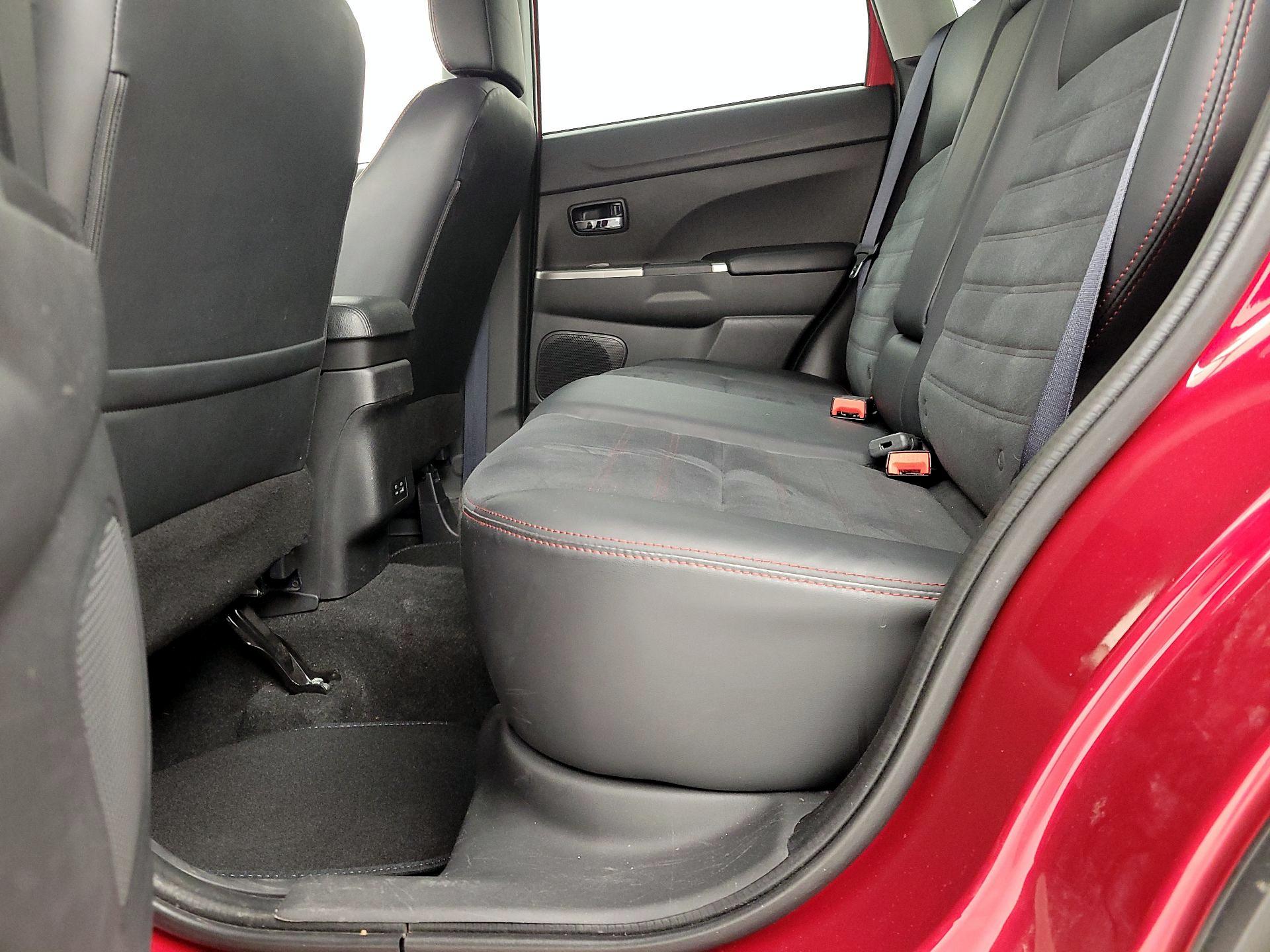 Thumbnail: 2024 Mitsubishi Outlander Sport - 19