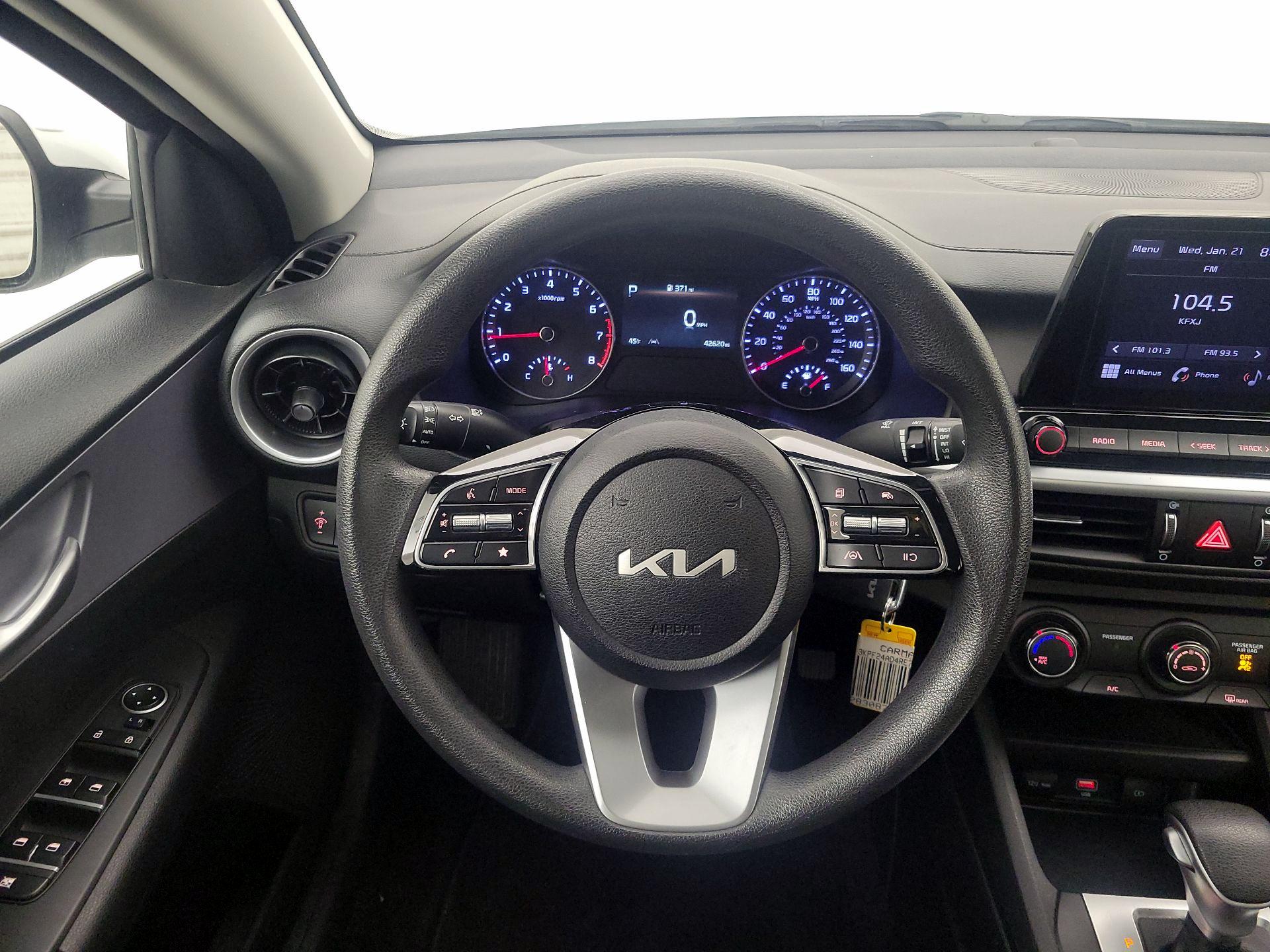 Thumbnail: 2024 Kia Forte - 10