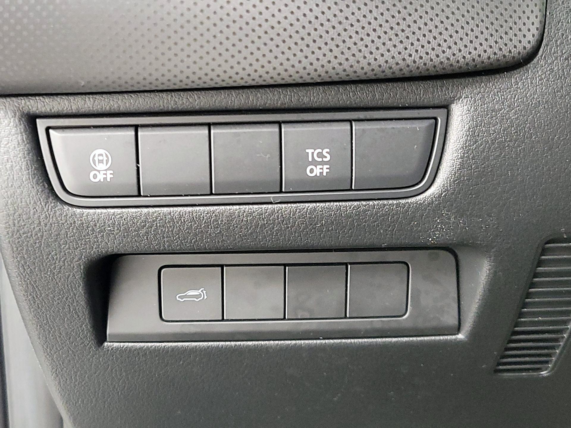 Thumbnail: 2025 Mazda CX-50 - 13