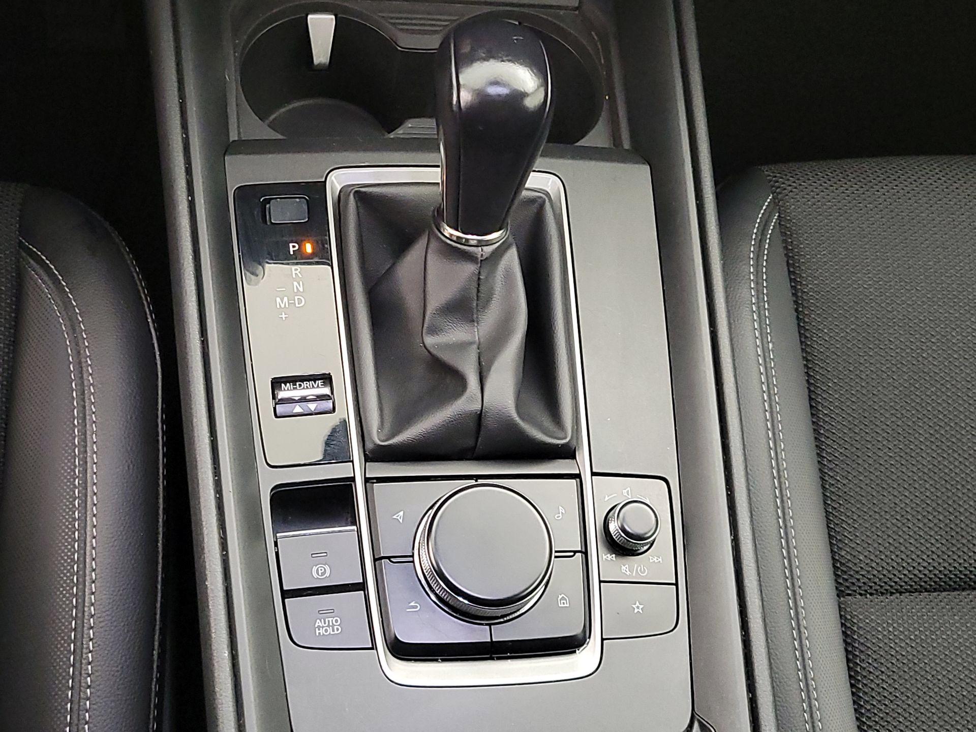 Thumbnail: 2025 Mazda CX-50 - 17