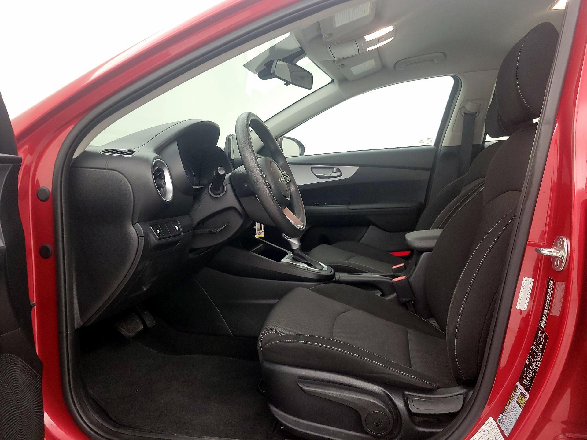 Thumbnail: 2024 Kia Forte - 11