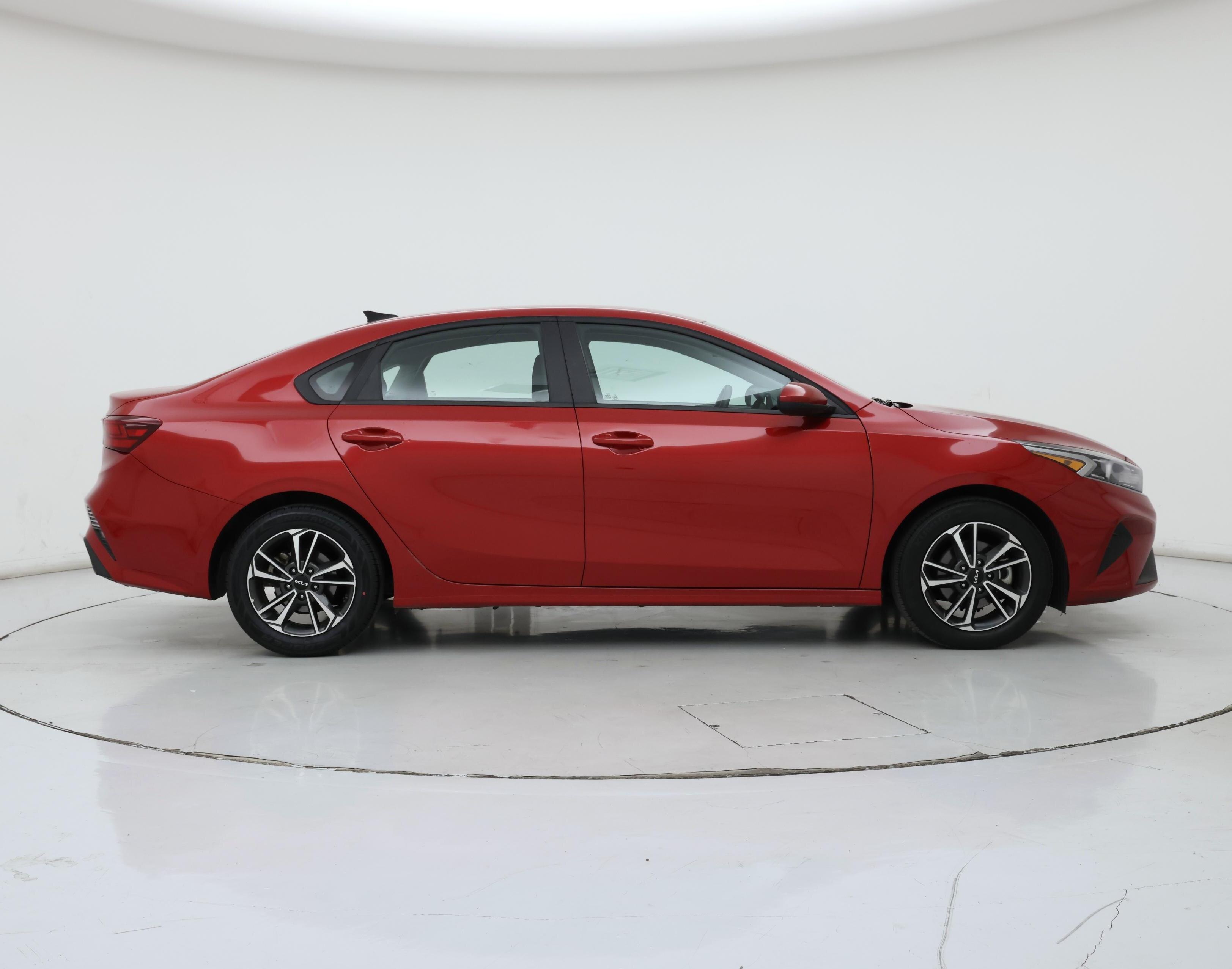 Thumbnail: 2024 Kia Forte - 7