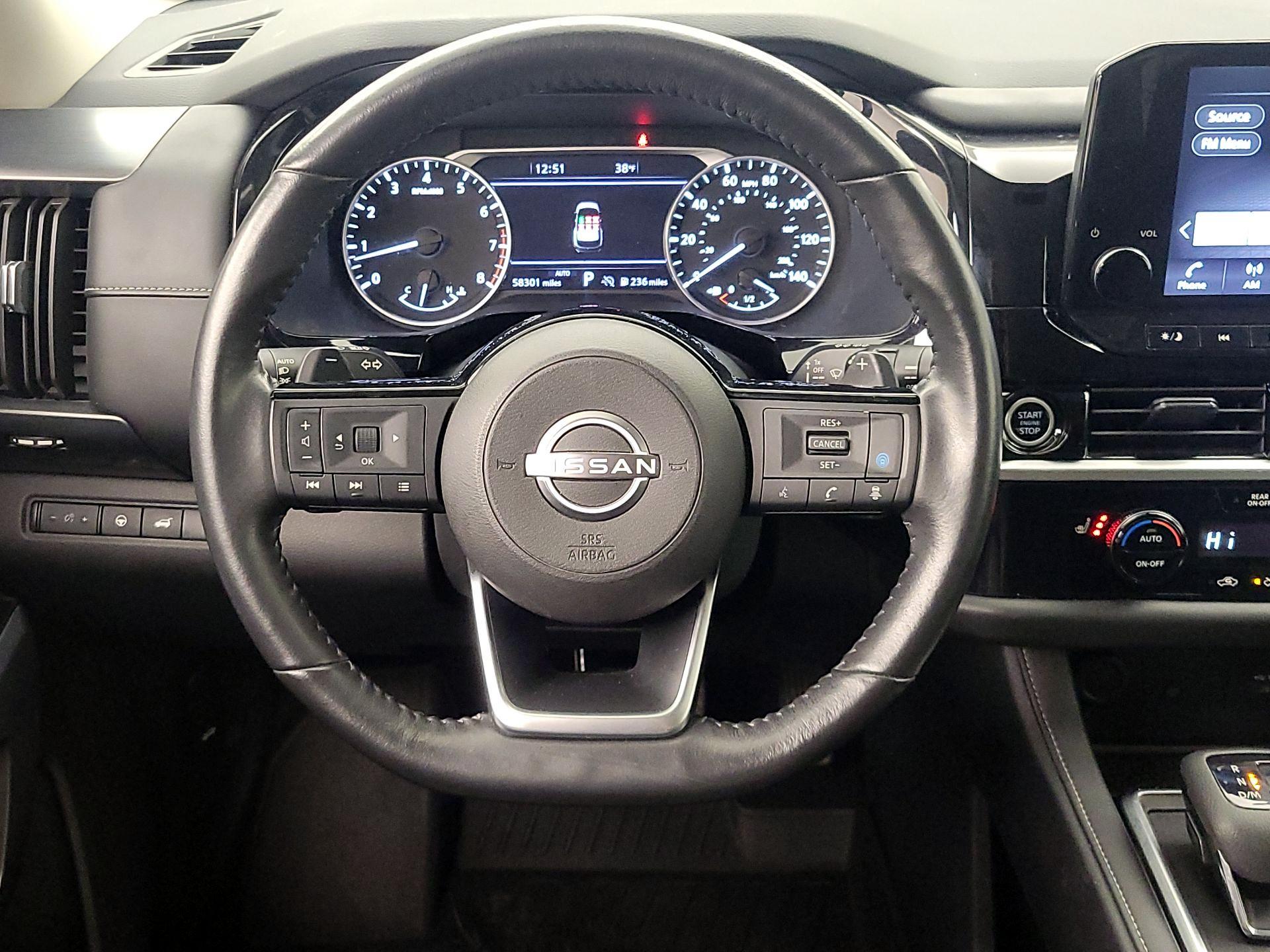 Thumbnail: 2023 Nissan Pathfinder - 10