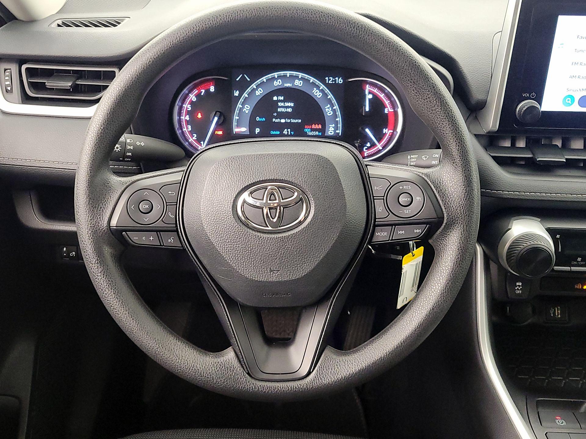 Thumbnail: 2025 Toyota RAV4 - 10