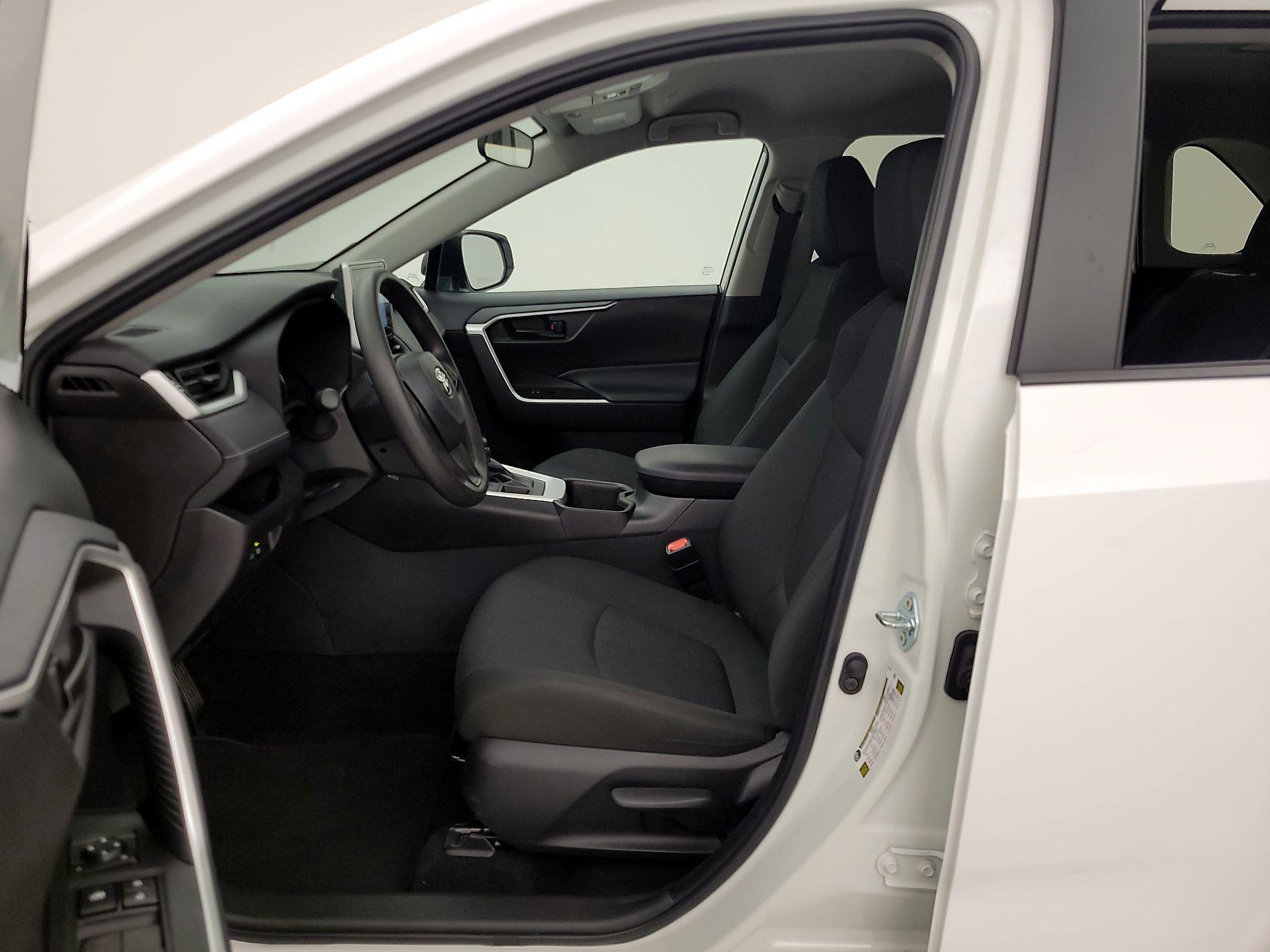 Thumbnail: 2025 Toyota RAV4 - 11