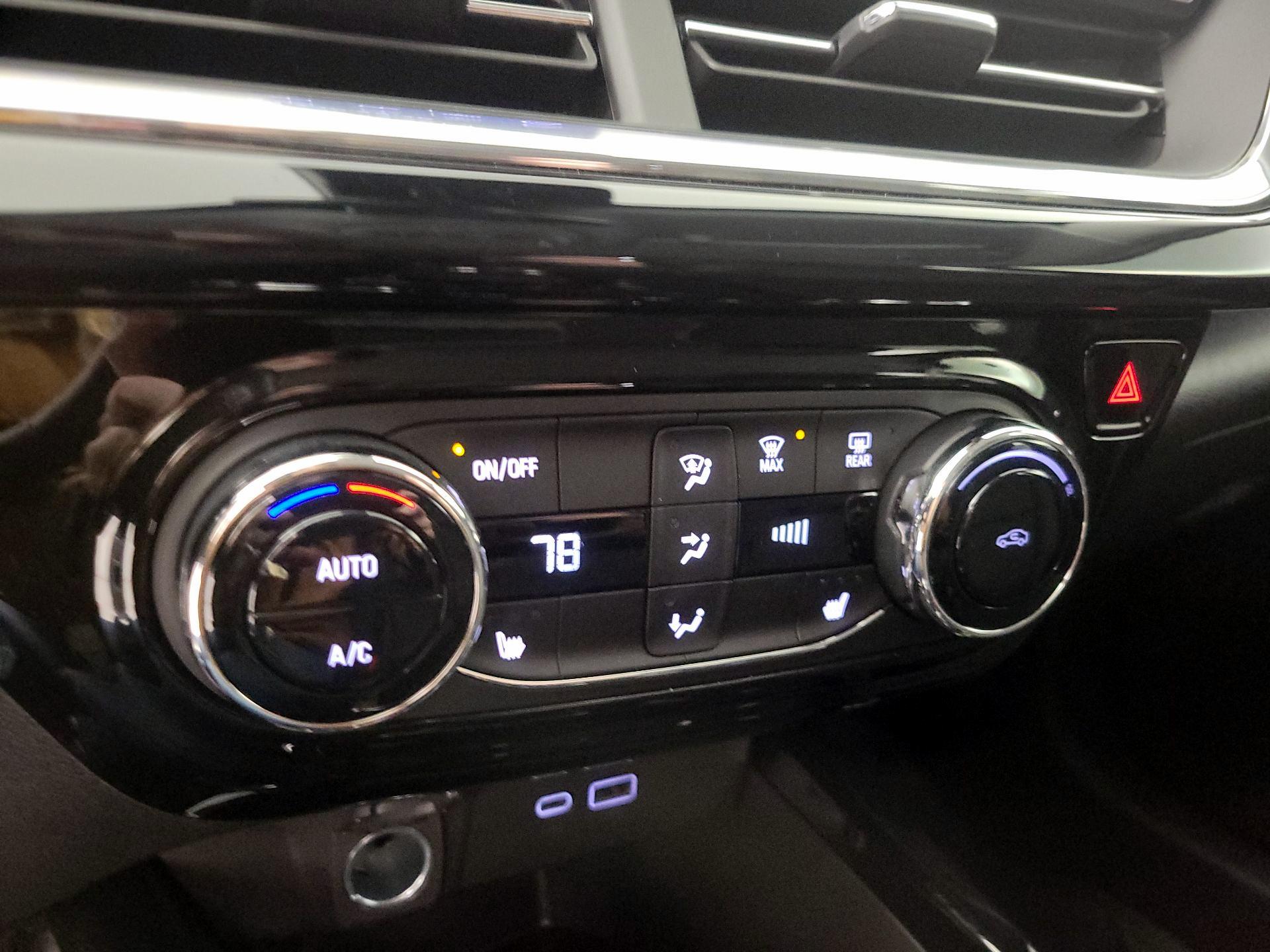 Thumbnail: 2025 Chevrolet Trax - 15