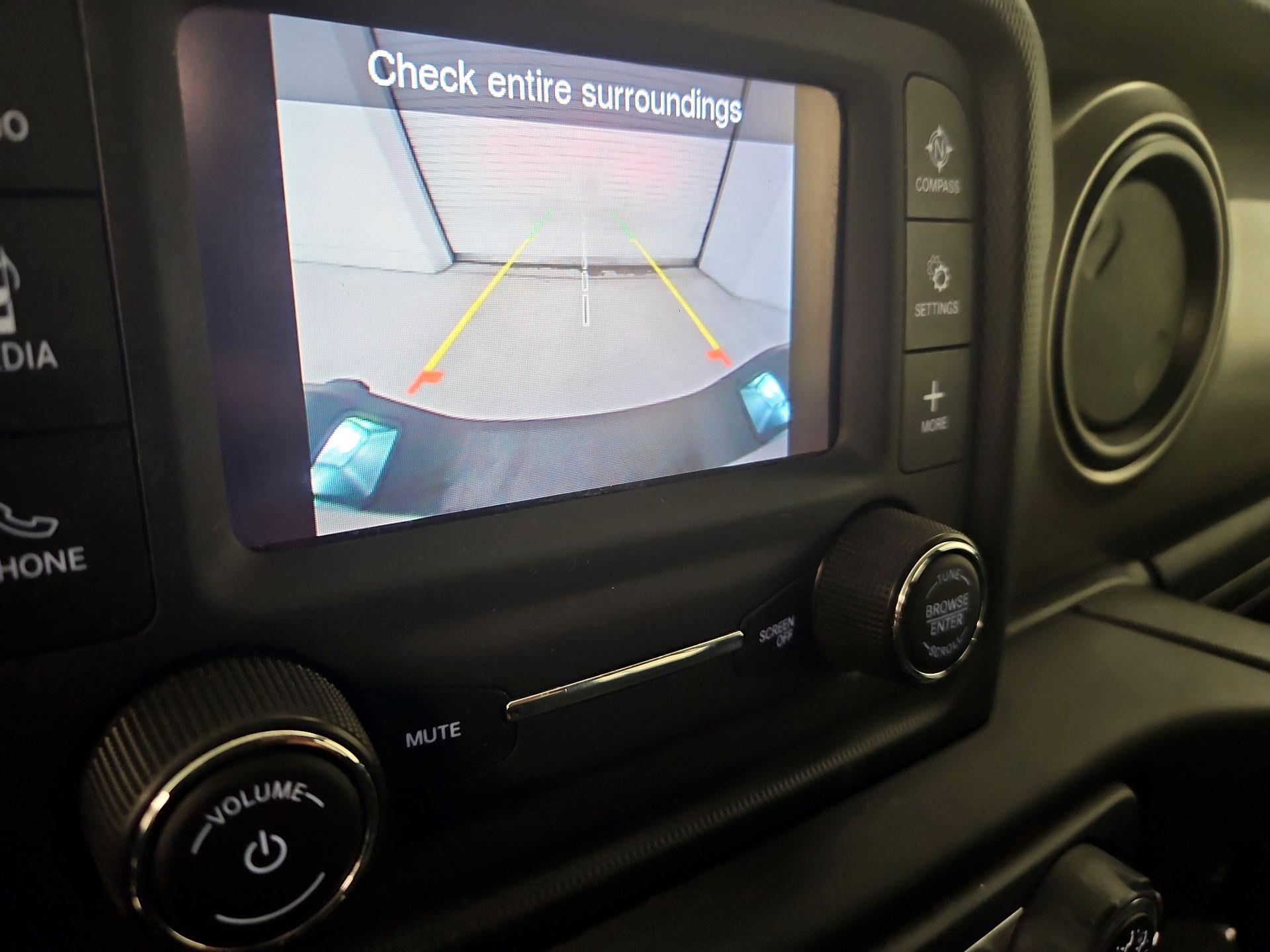 Thumbnail: 2021 Jeep Gladiator - 14