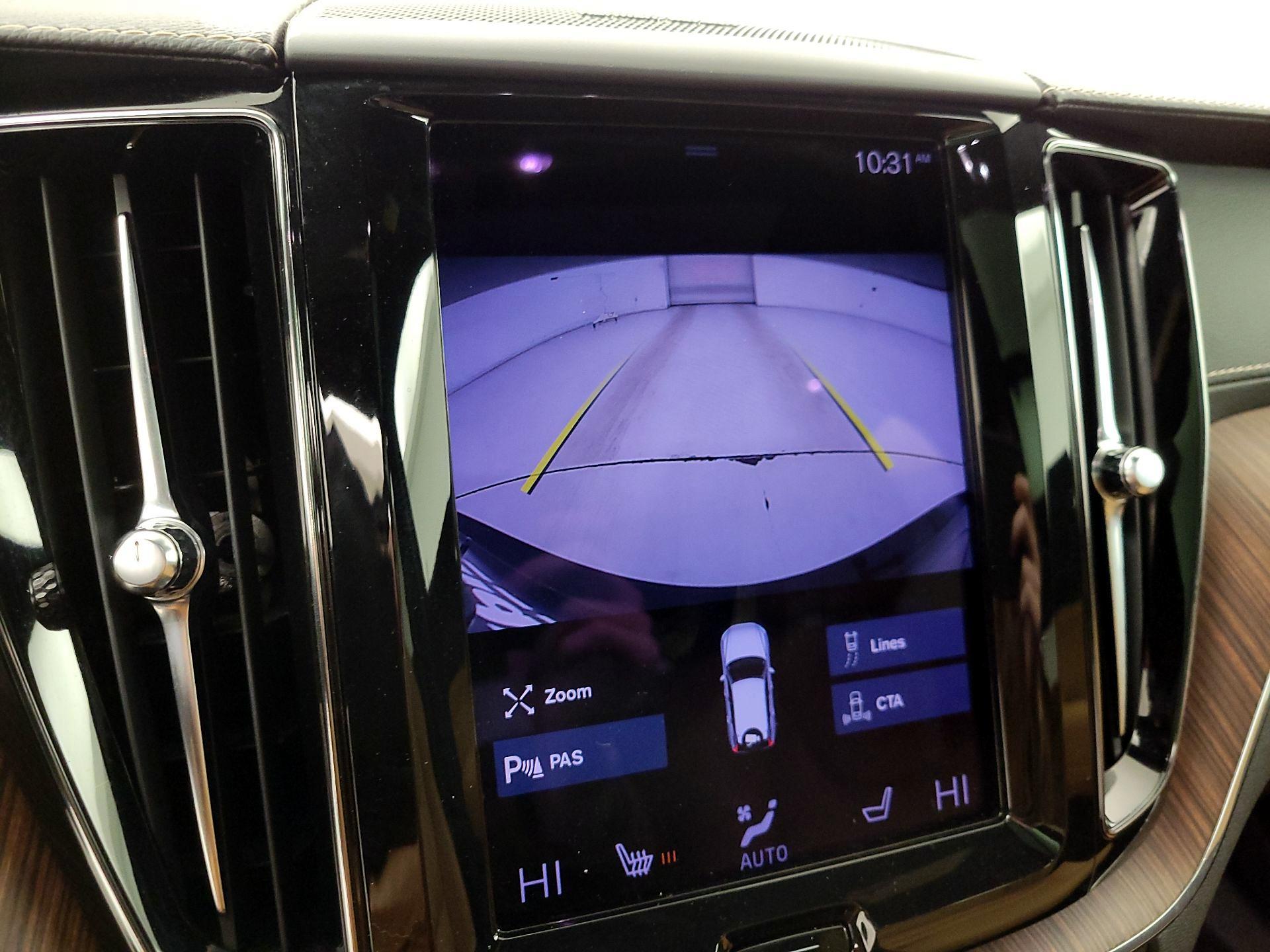 Thumbnail: 2021 Volvo XC60 - 15