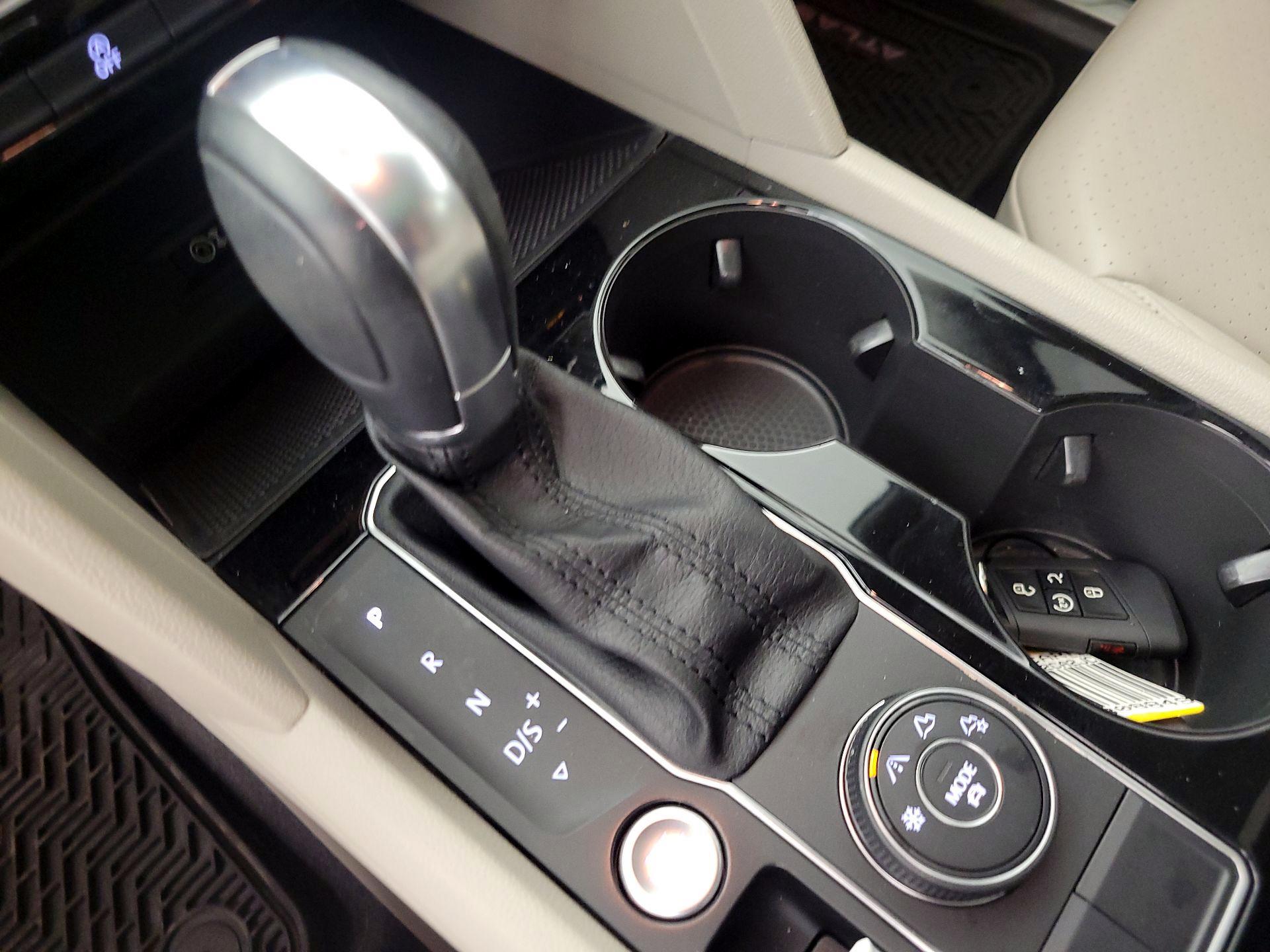 Thumbnail: 2018 Volkswagen Atlas - 17