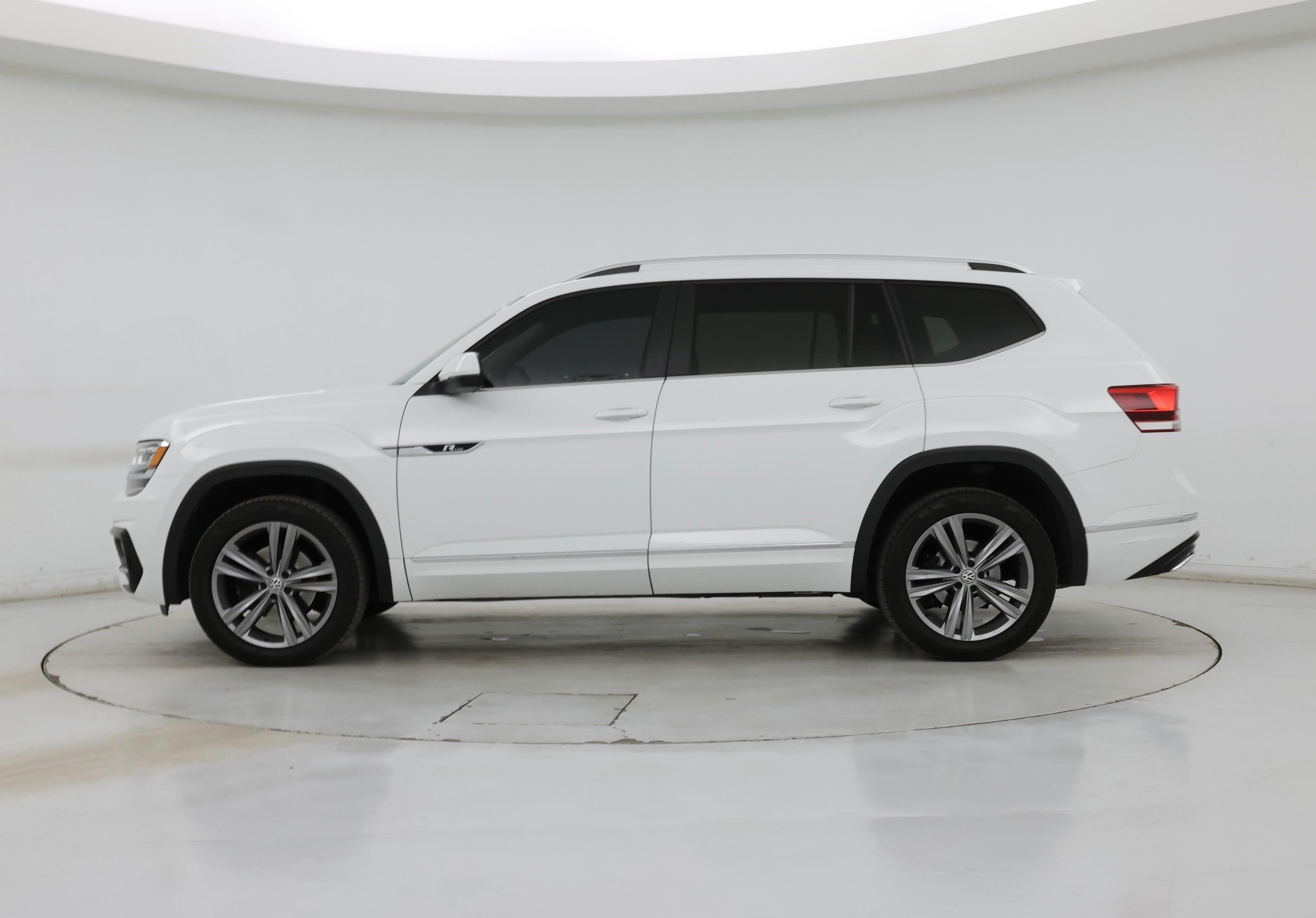 Thumbnail: 2018 Volkswagen Atlas - 3