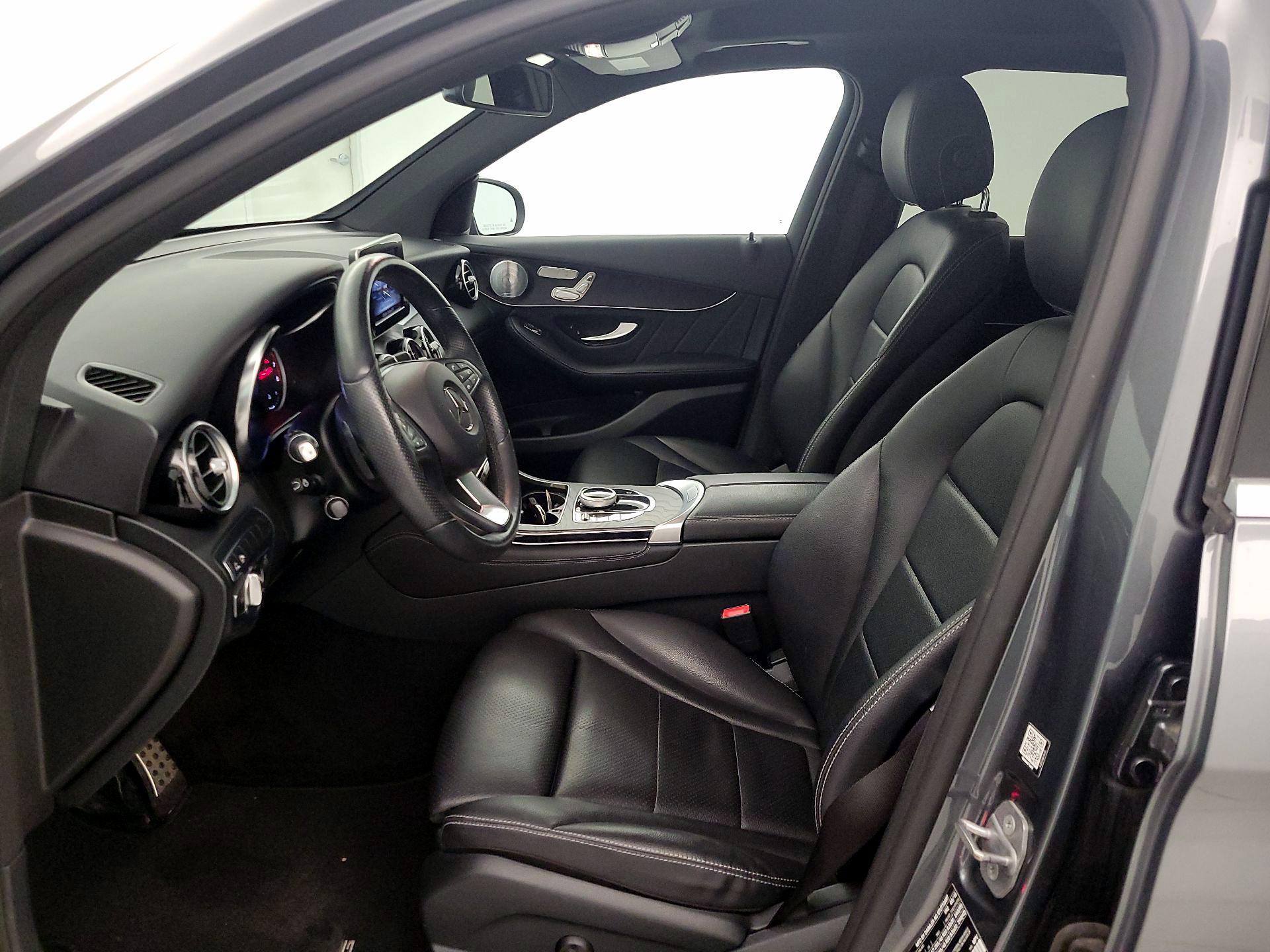 Thumbnail: 2018 Mercedes-Benz GLC - 11