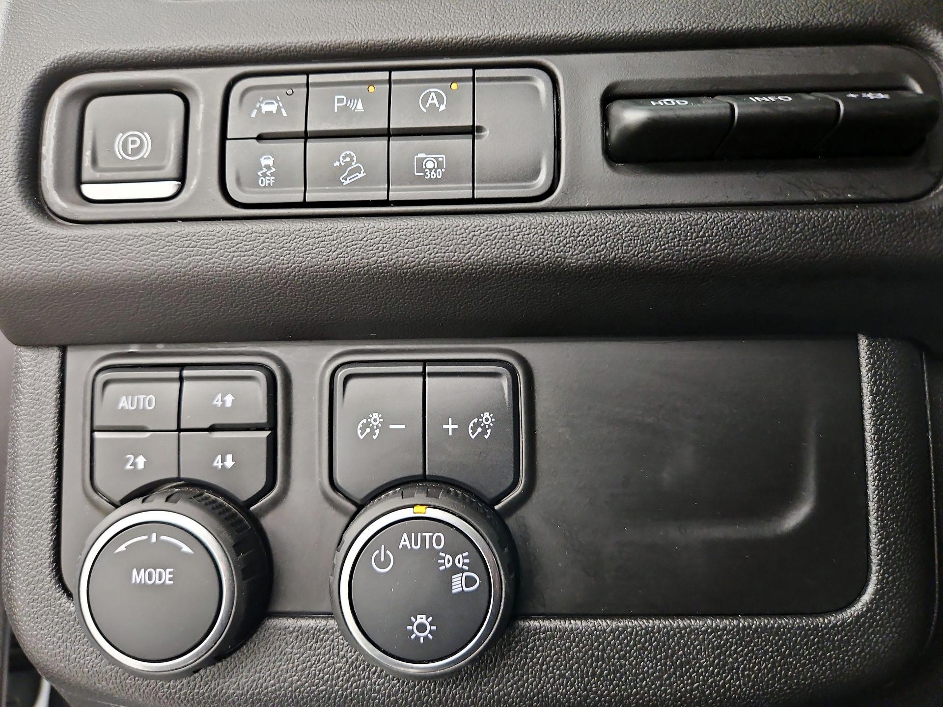 Thumbnail: 2024 Chevrolet Tahoe - 13