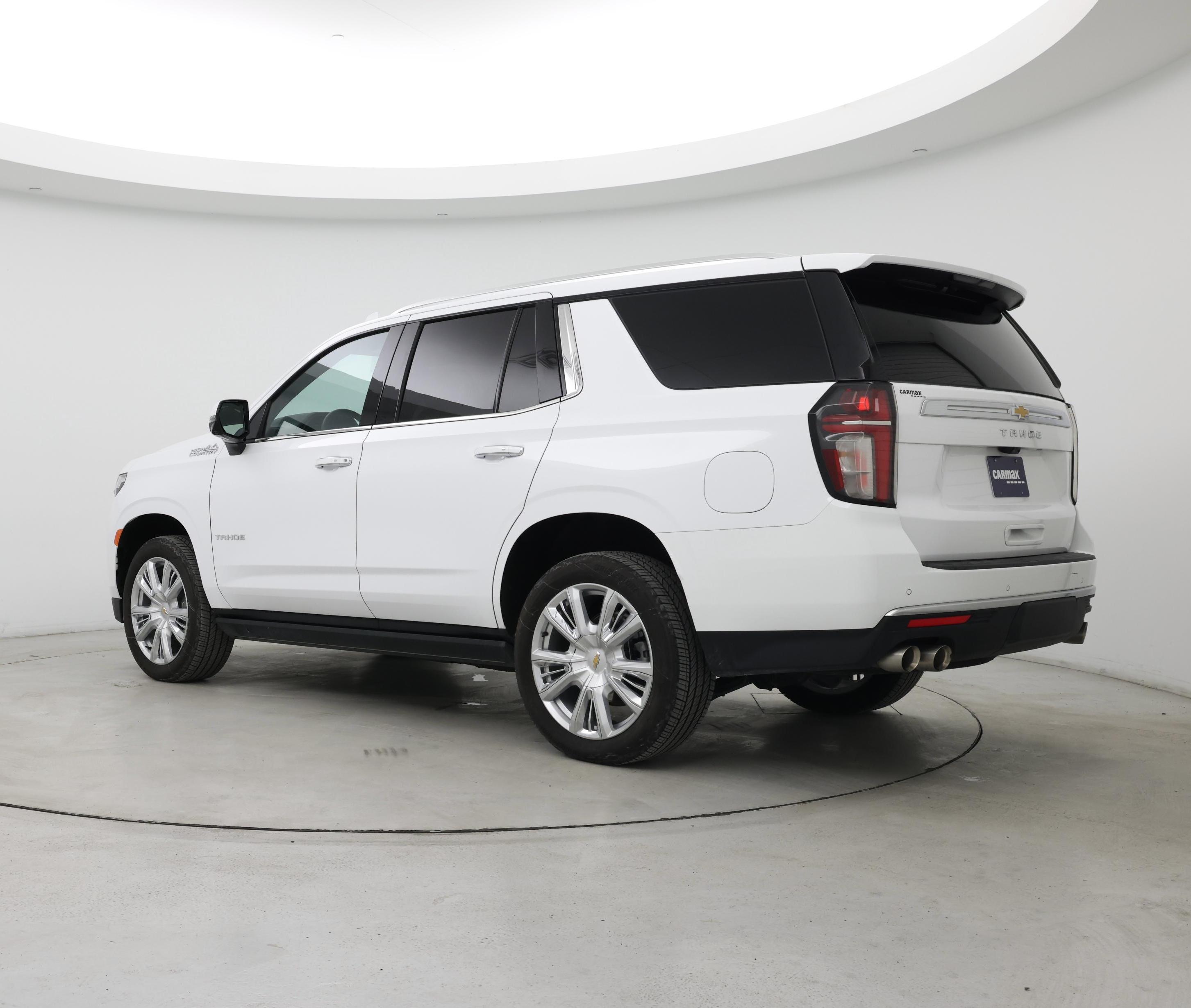 Thumbnail: 2024 Chevrolet Tahoe - 2