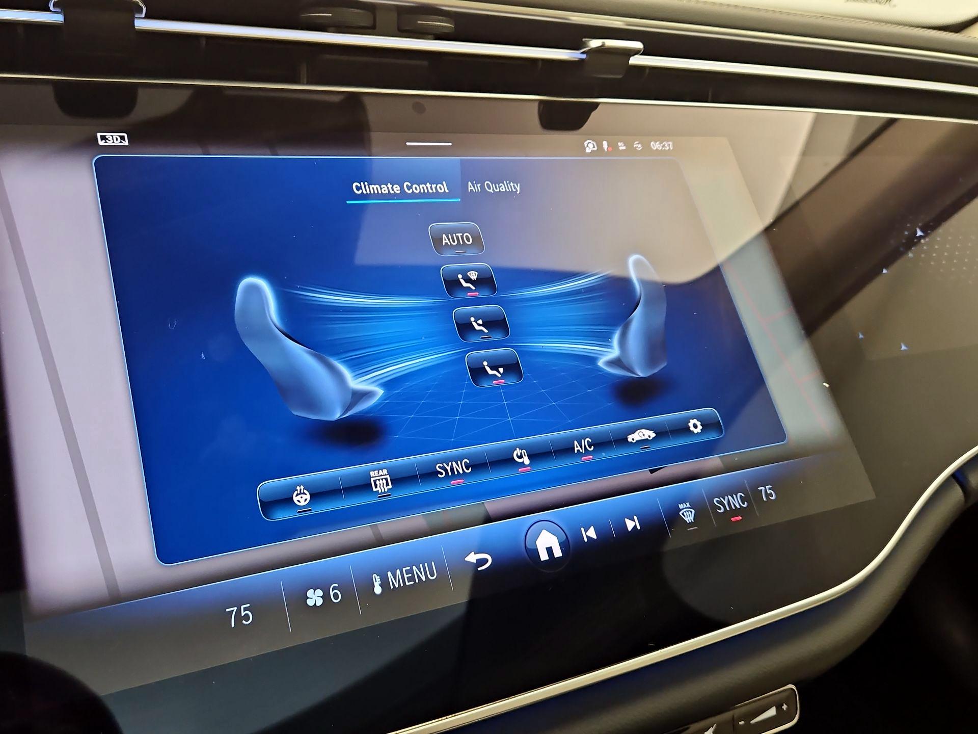 Thumbnail: 2024 Mercedes-Benz E-Class - 17