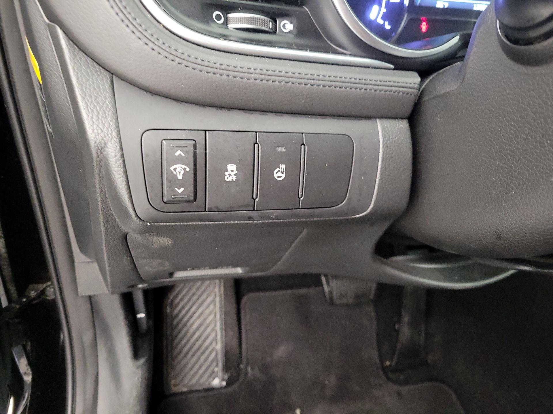 Thumbnail: 2014 Kia Optima - 13