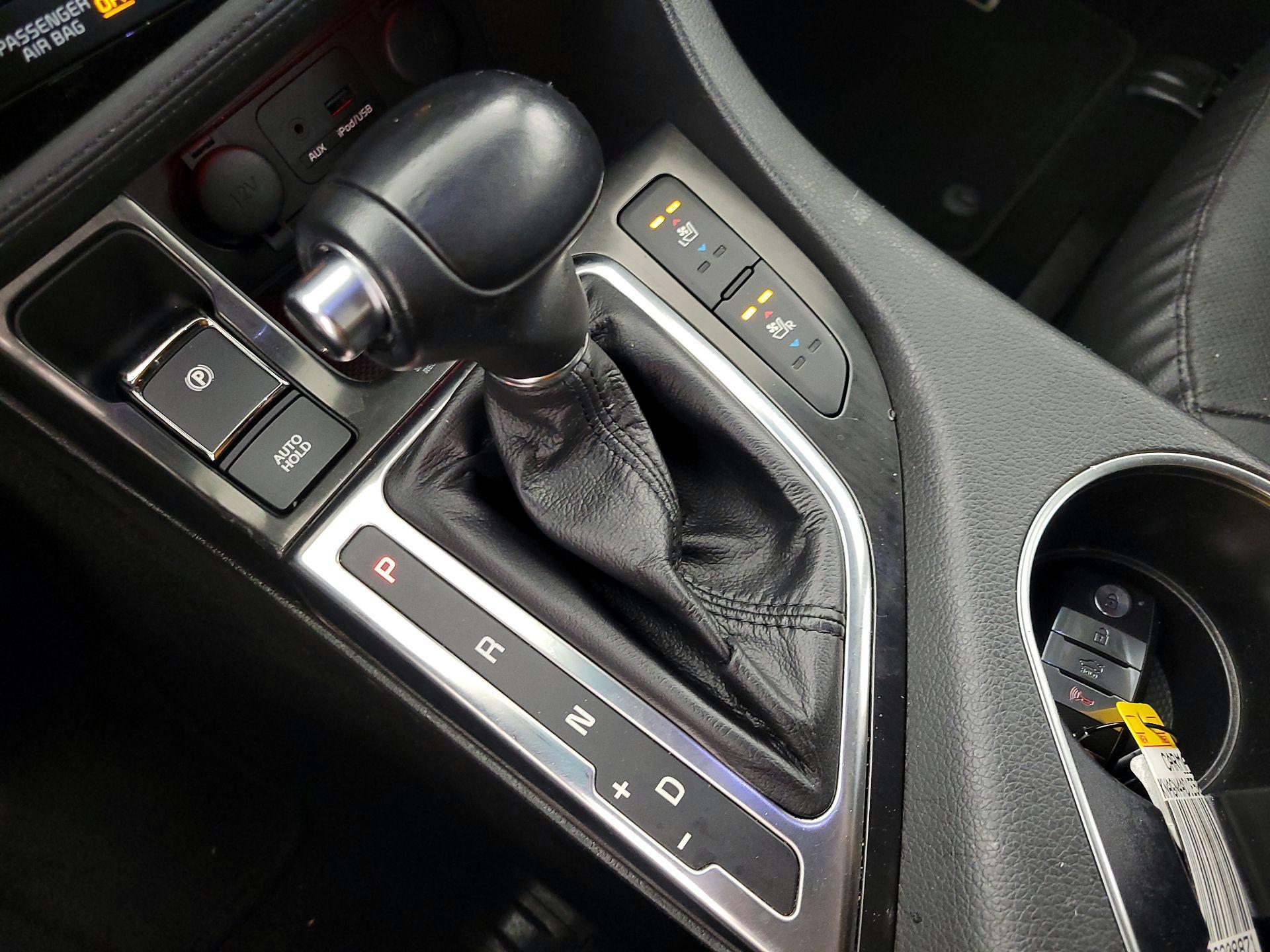 Thumbnail: 2014 Kia Optima - 17