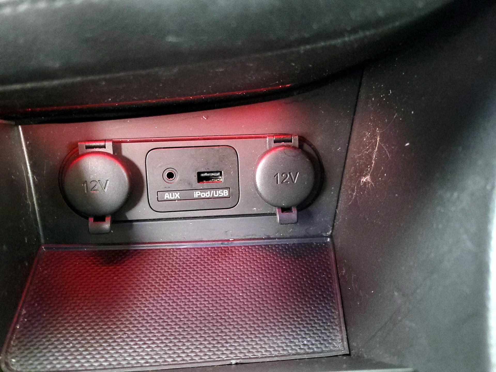 Thumbnail: 2014 Kia Optima - 18