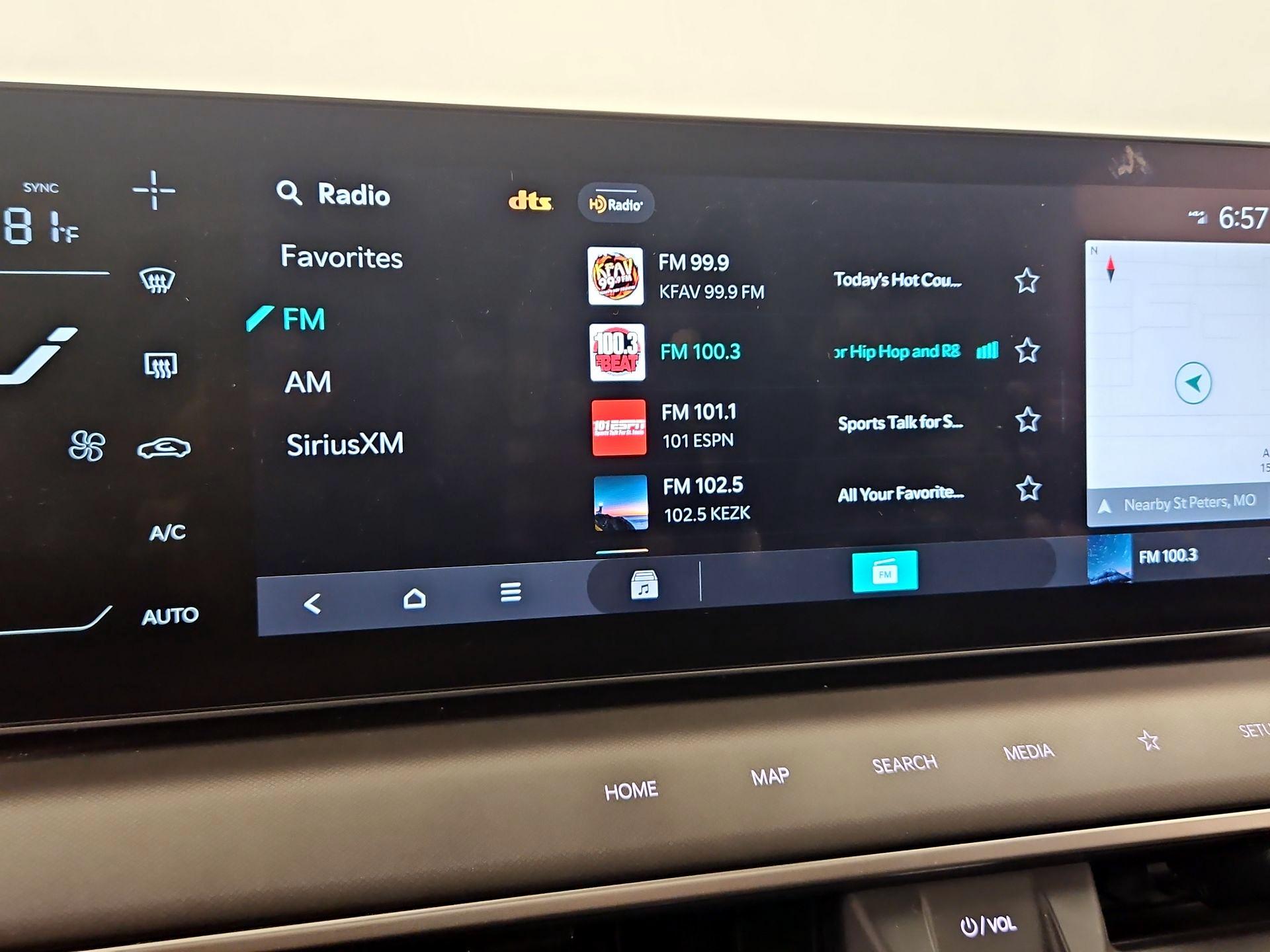 Thumbnail: 2024 Kia EV9 - 16