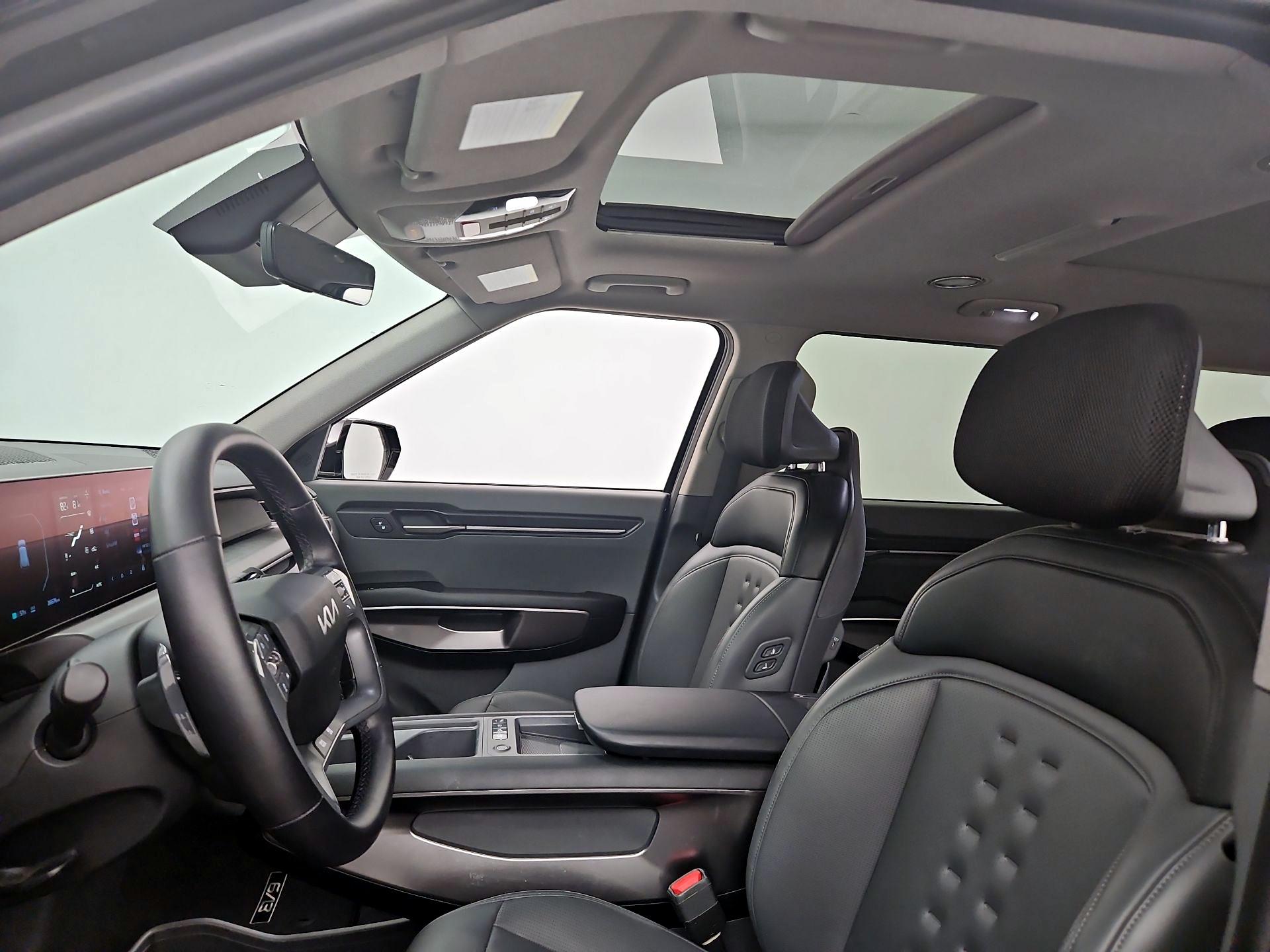 Thumbnail: 2024 Kia EV9 - 20