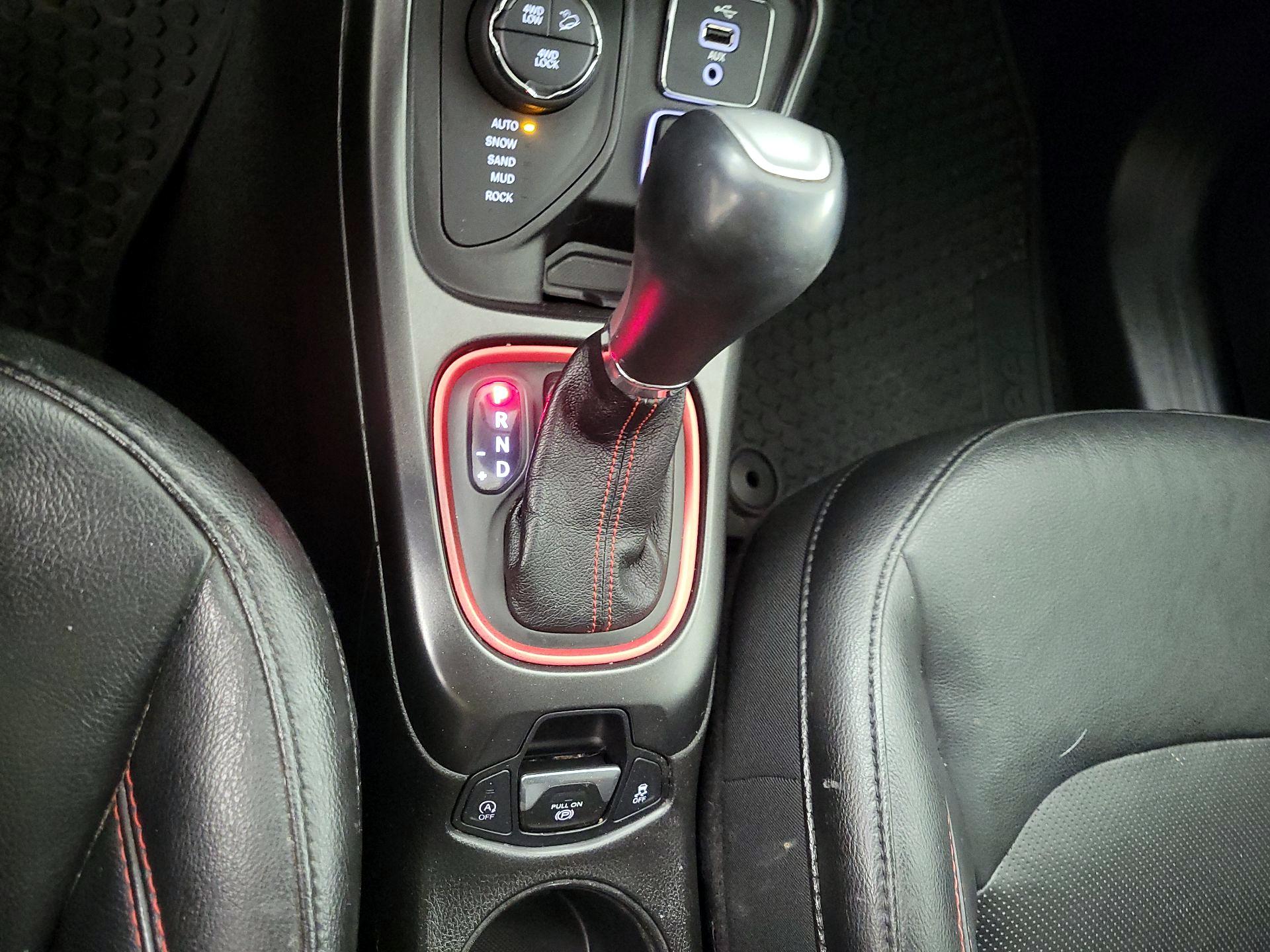 Thumbnail: 2018 Jeep Compass - 17