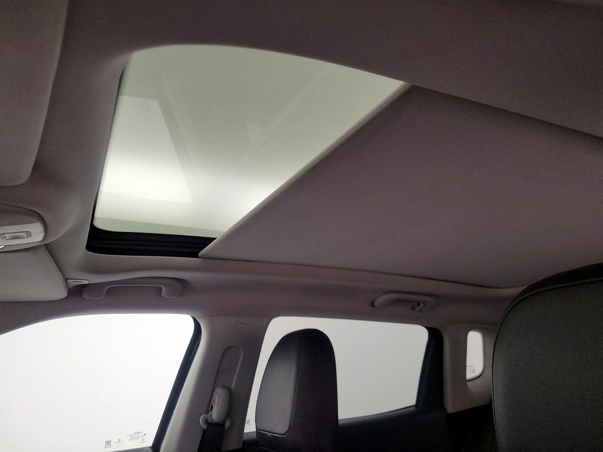 Thumbnail: 2018 Jeep Compass - 19