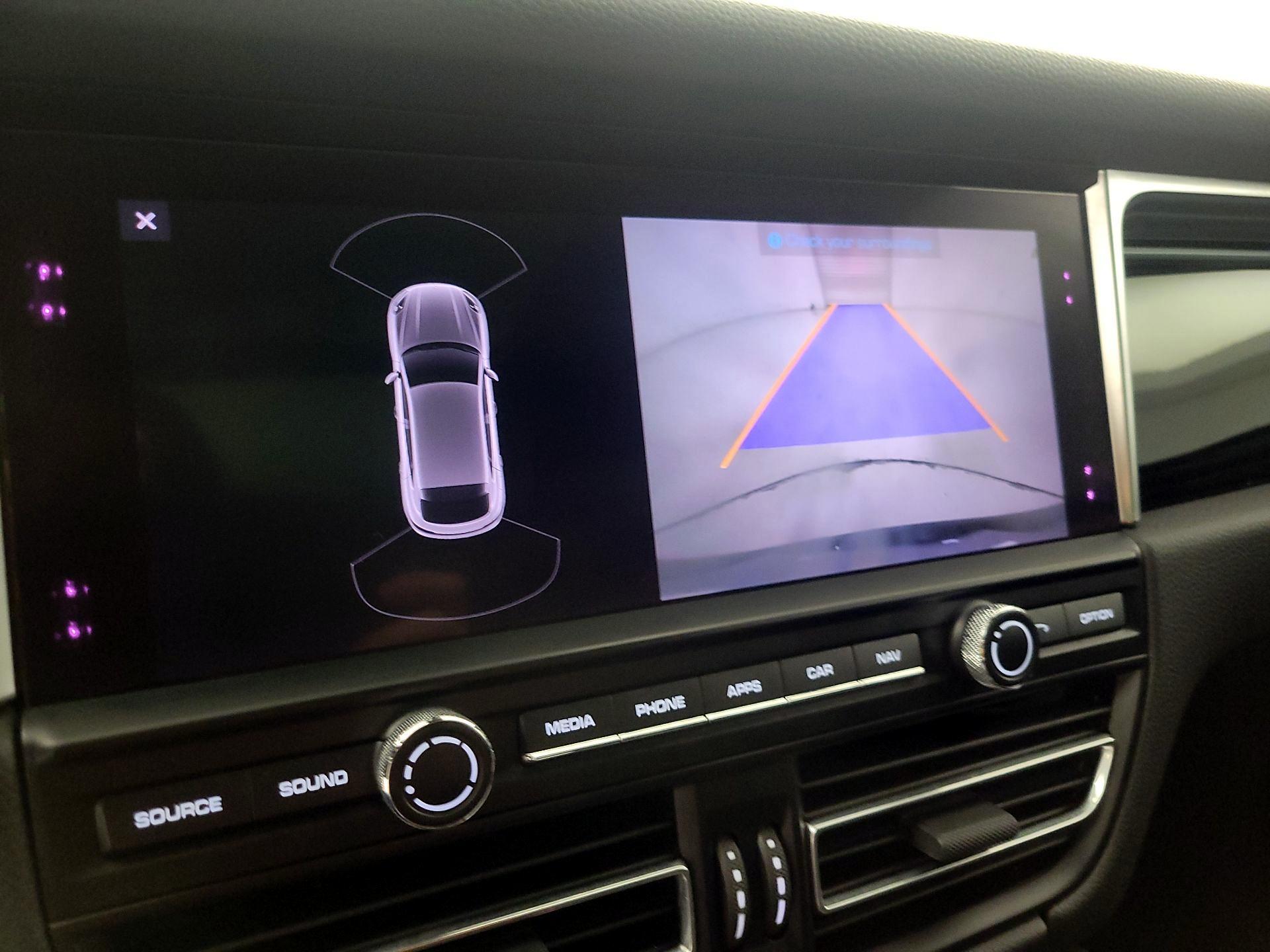 Thumbnail: 2019 Porsche Macan - 14