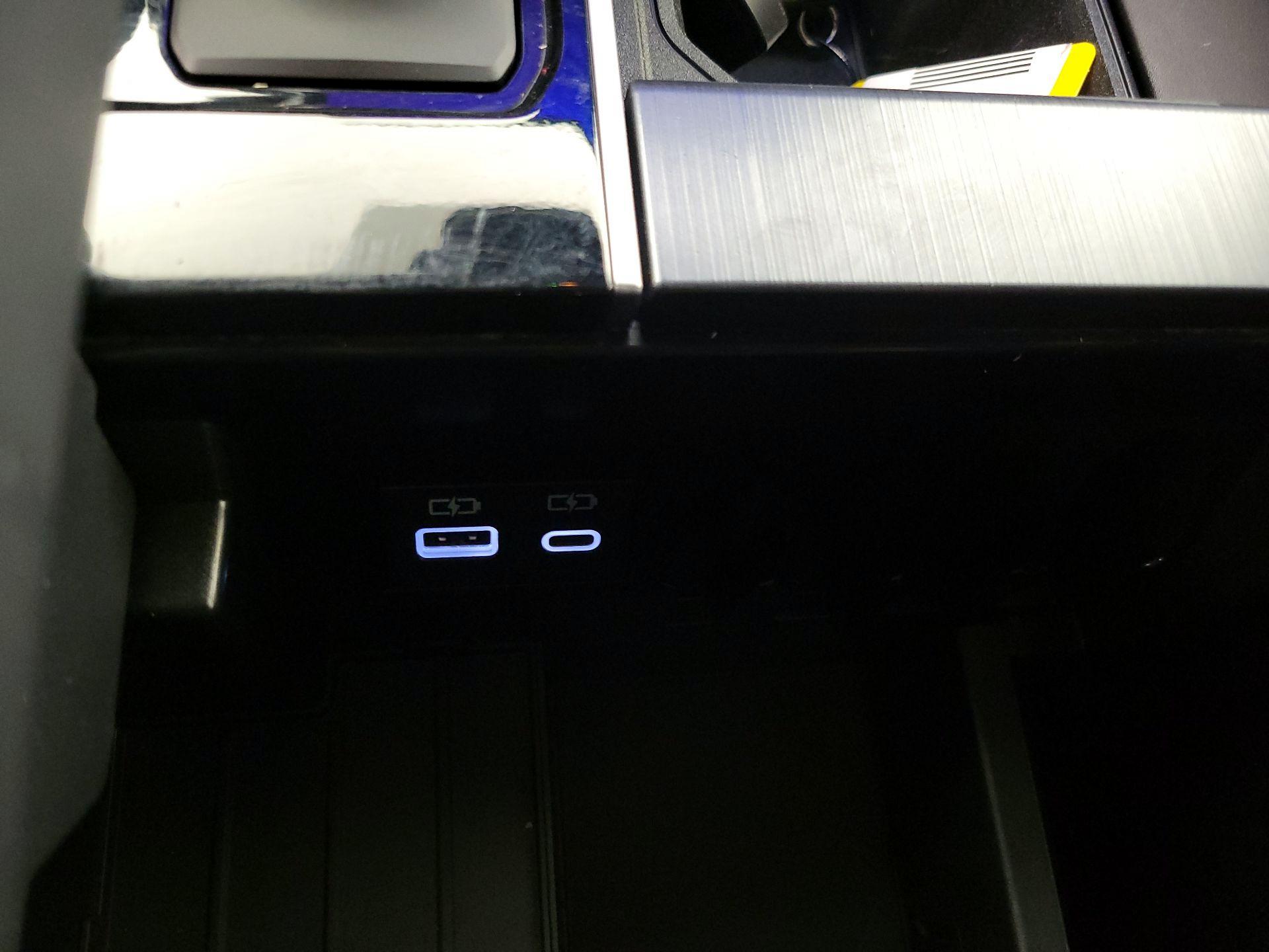 Thumbnail: 2025 Toyota Tundra - 18