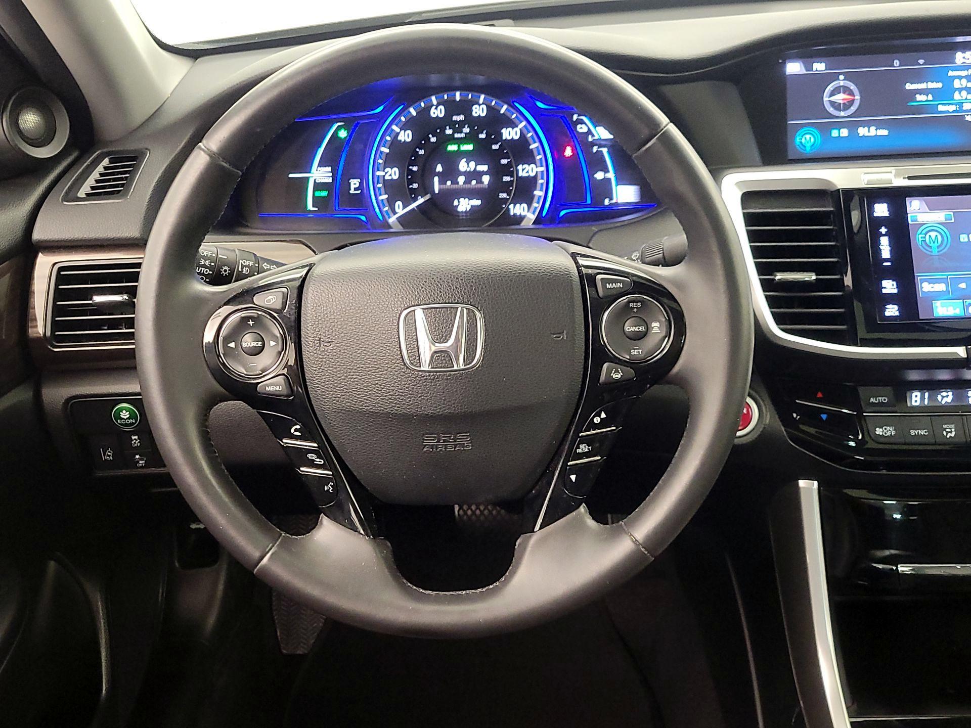 Thumbnail: 2017 Honda Accord - 10