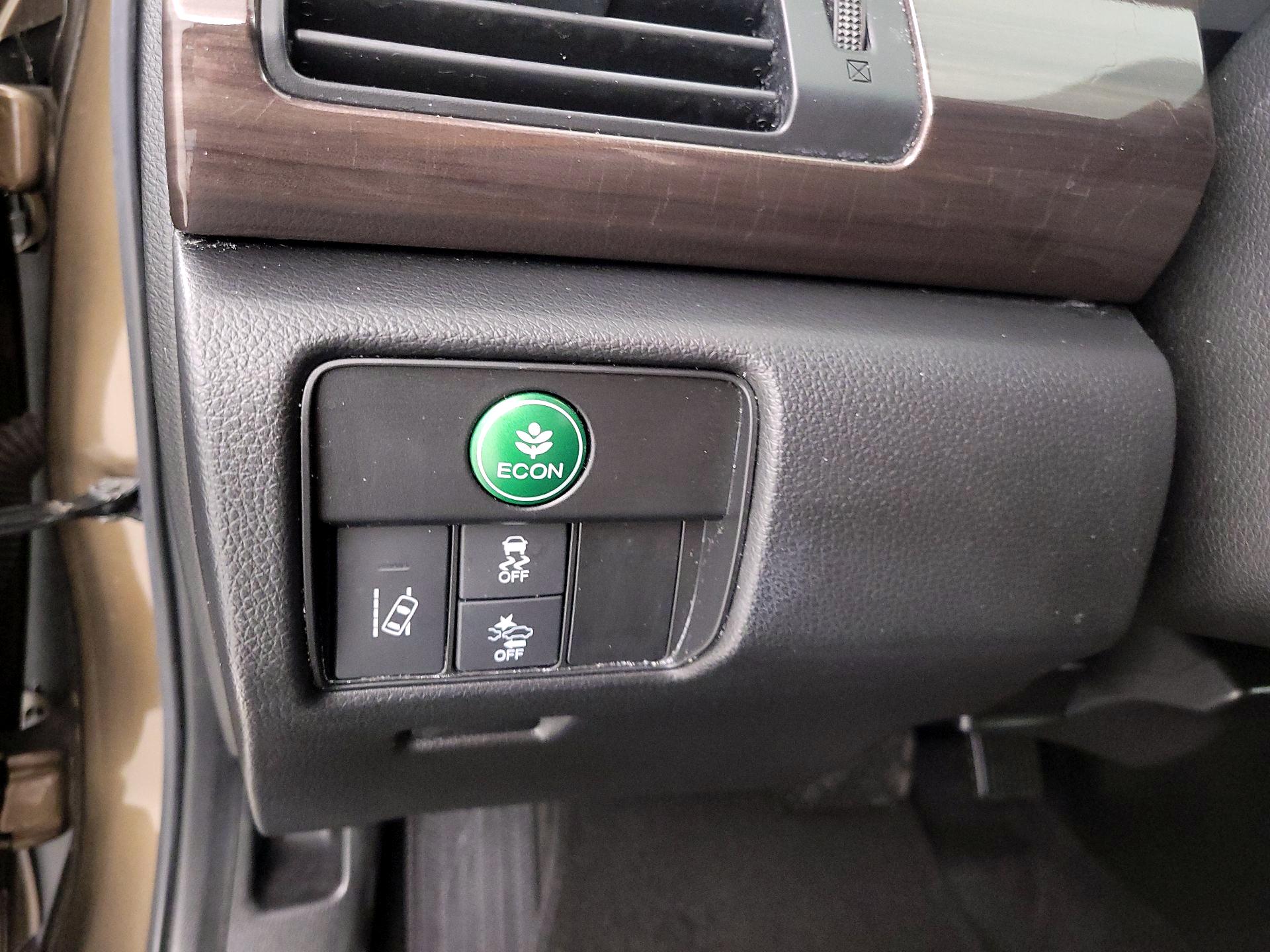 Thumbnail: 2017 Honda Accord - 13