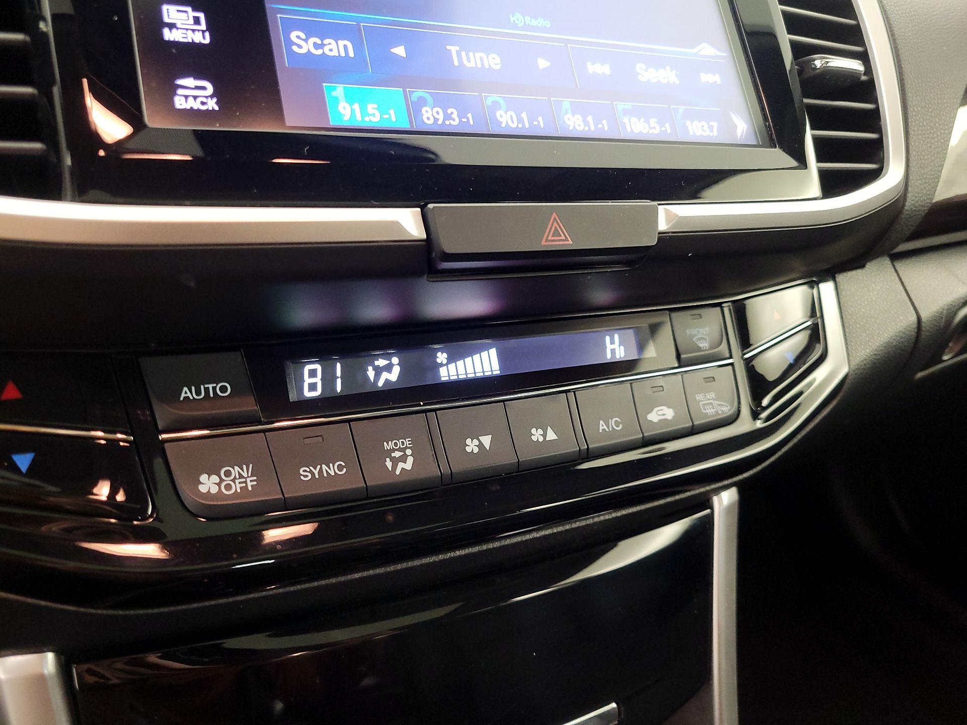 Thumbnail: 2017 Honda Accord - 16