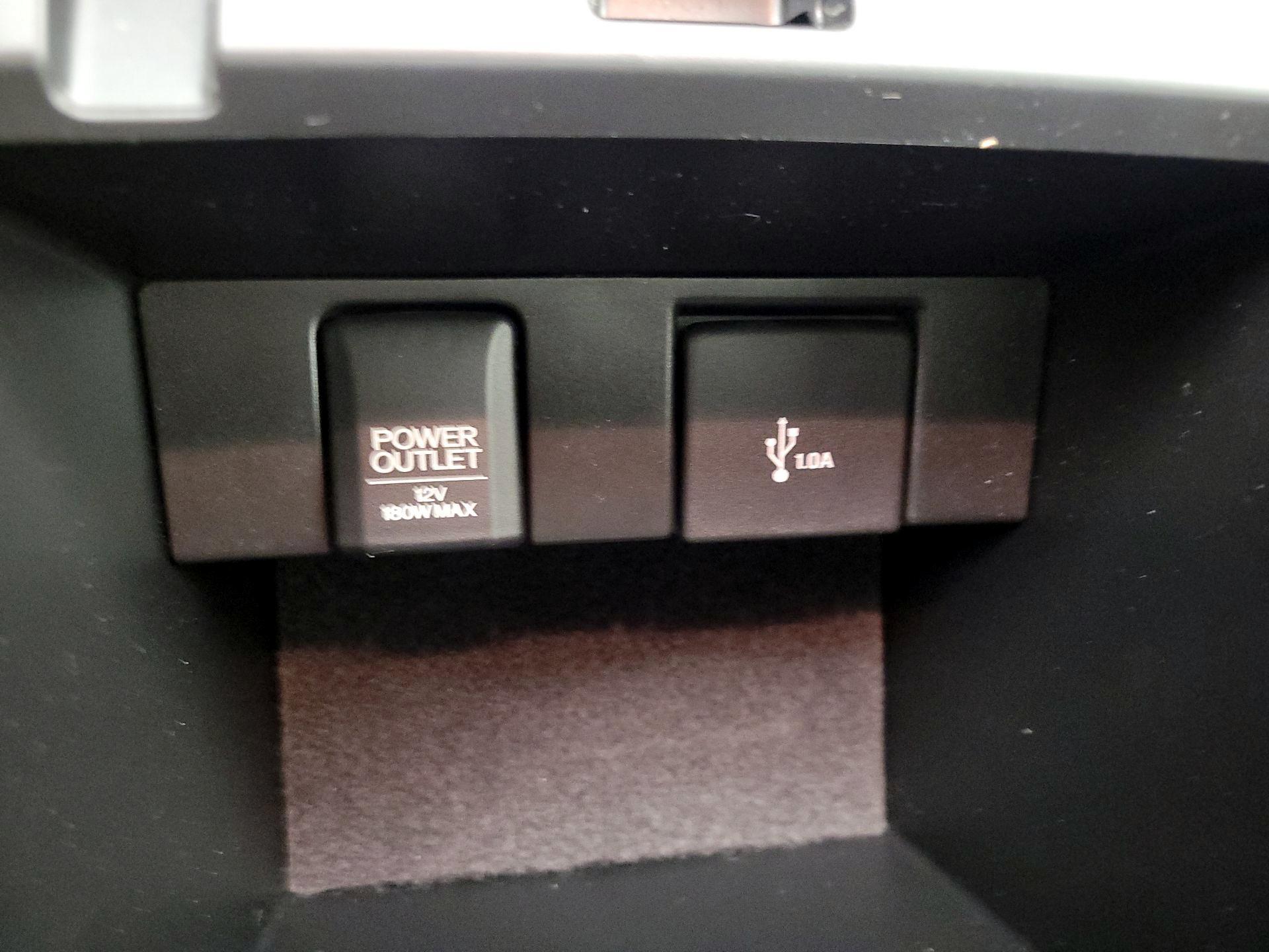 Thumbnail: 2017 Honda Accord - 18