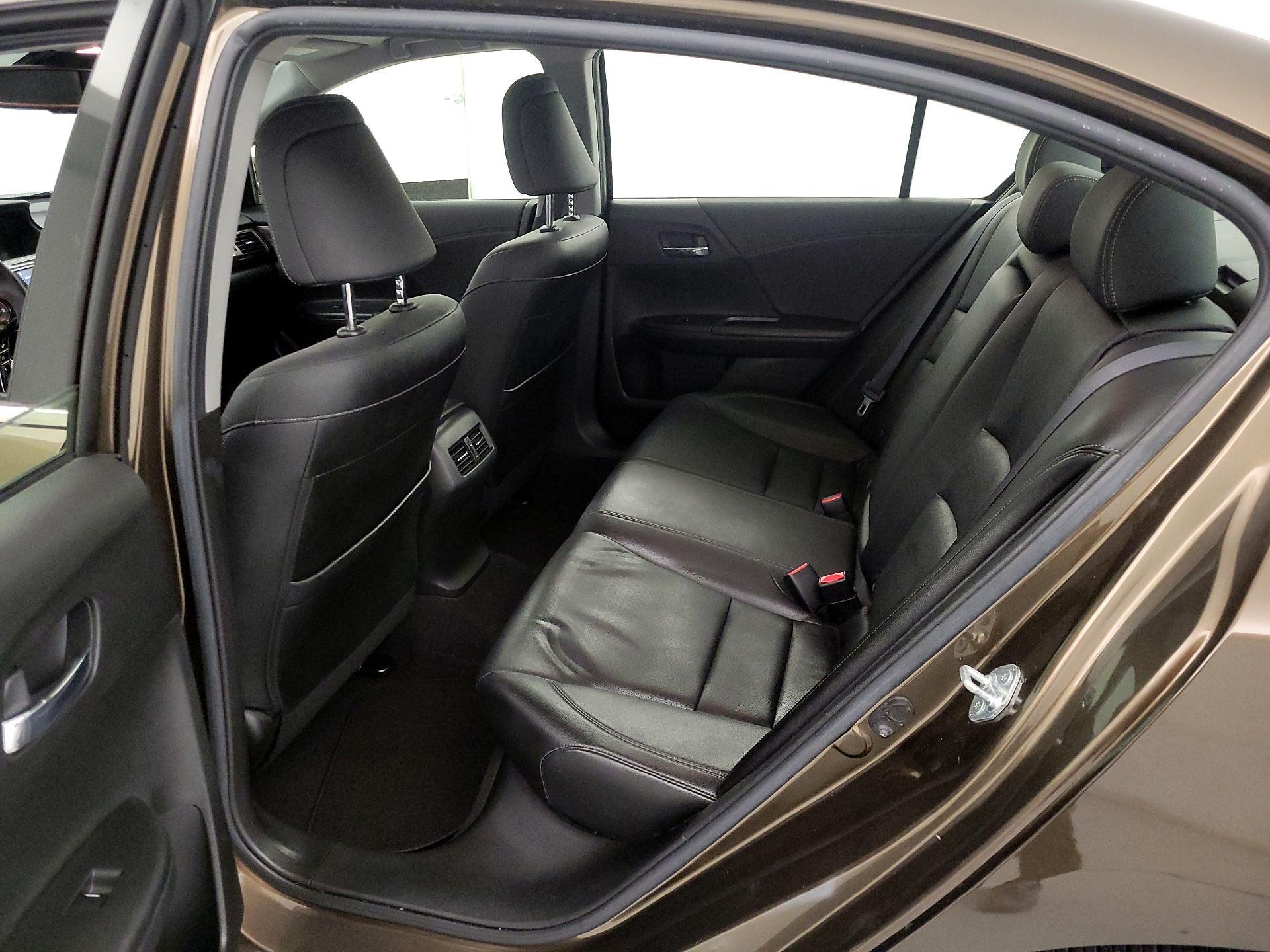 Thumbnail: 2017 Honda Accord - 20