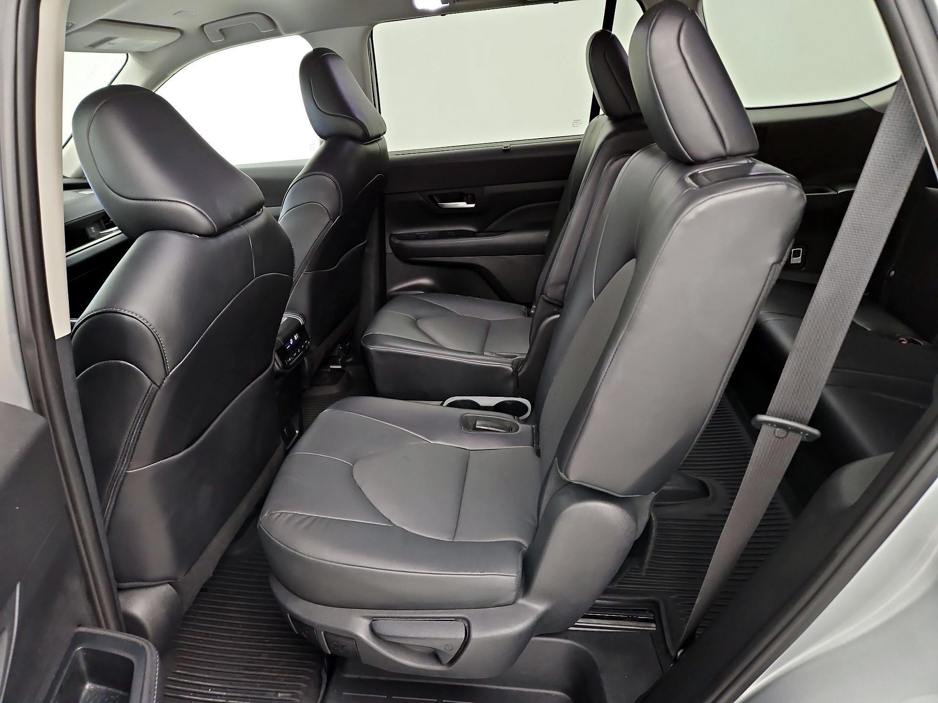 Thumbnail: 2024 Toyota Grand Highlander - 18