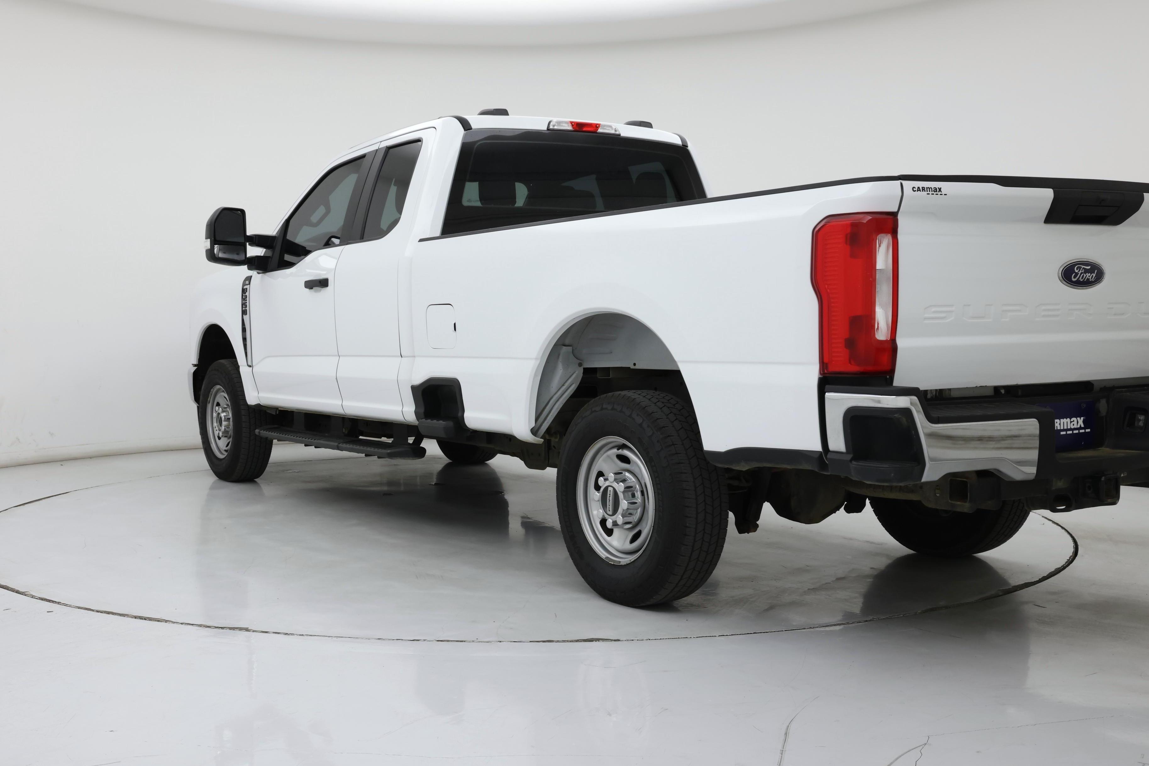 Thumbnail: 2023 Ford F-250 - 2